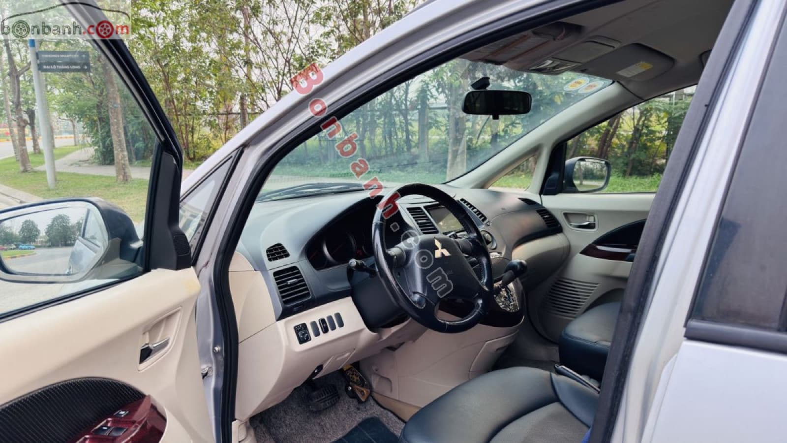 2008 Mitsubishi Grandis 2.4 AT - ảnh nhỏ 8