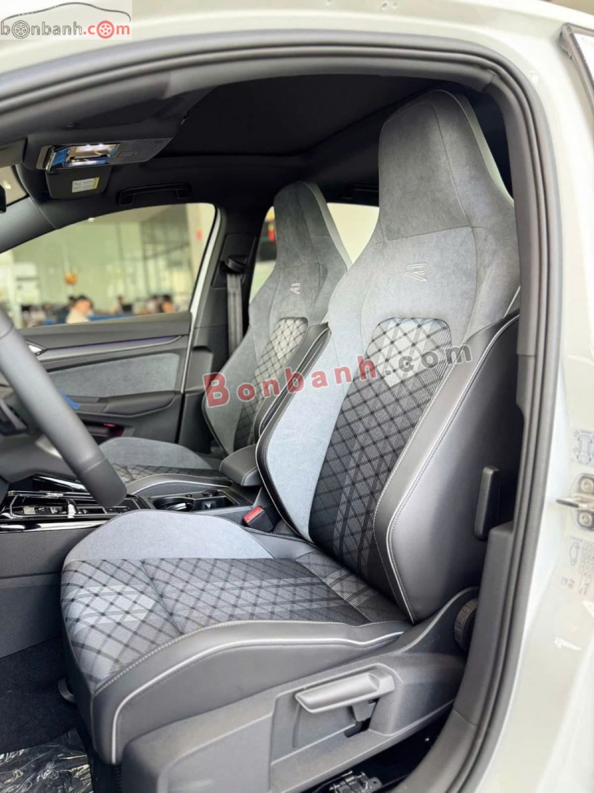 2024 Volkswagen Golf 1.5 eTSI R-Line - ảnh nhỏ 8