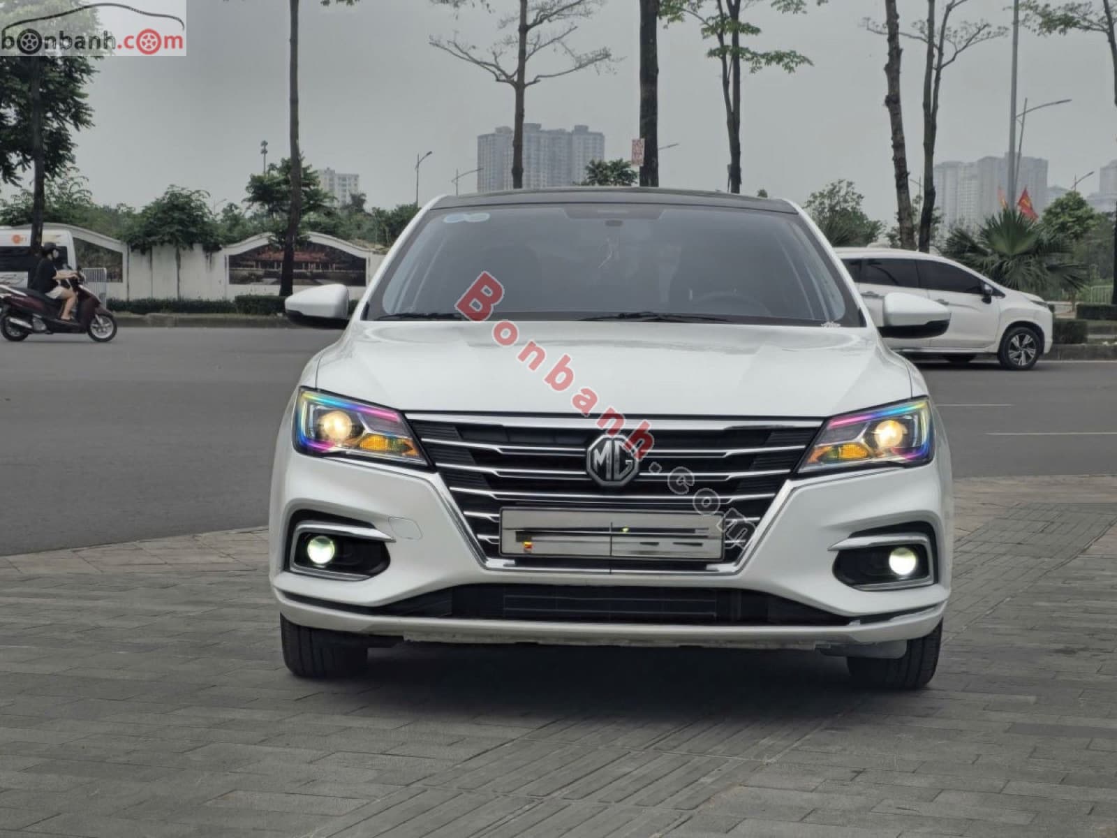 2023 MG 5 1.5 MT