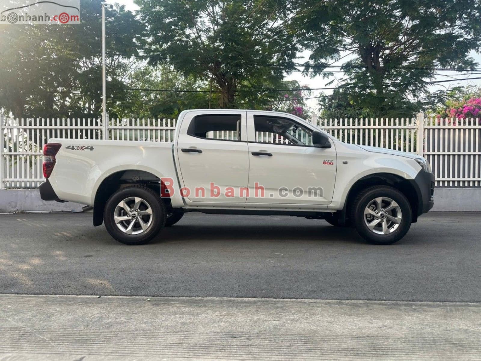 2026 Isuzu Dmax UTZ 1.9L 4x4 MT