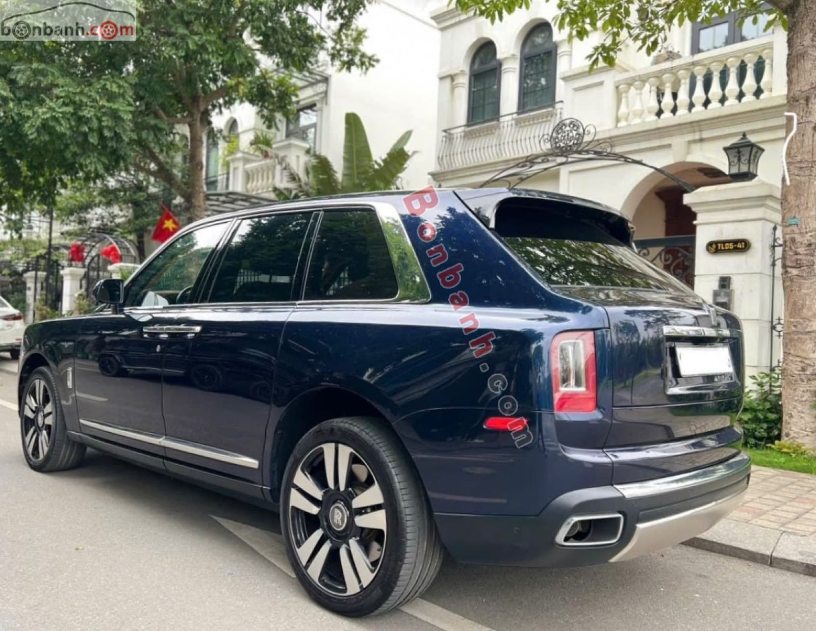 2018 Rolls-Royce Cullinan 6.75 V12 - ảnh nhỏ 4
