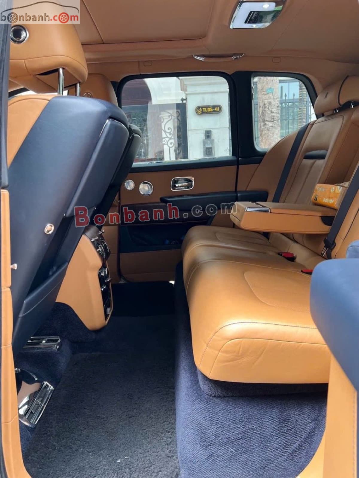 2018 Rolls-Royce Cullinan 6.75 V12 - ảnh nhỏ 10
