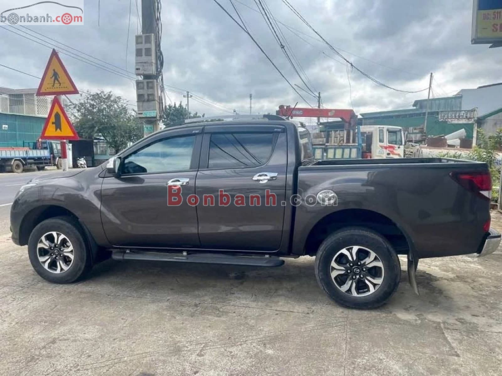 2021 Mazda BT50 Luxury 2.2L 4x2 AT - ảnh nhỏ 2
