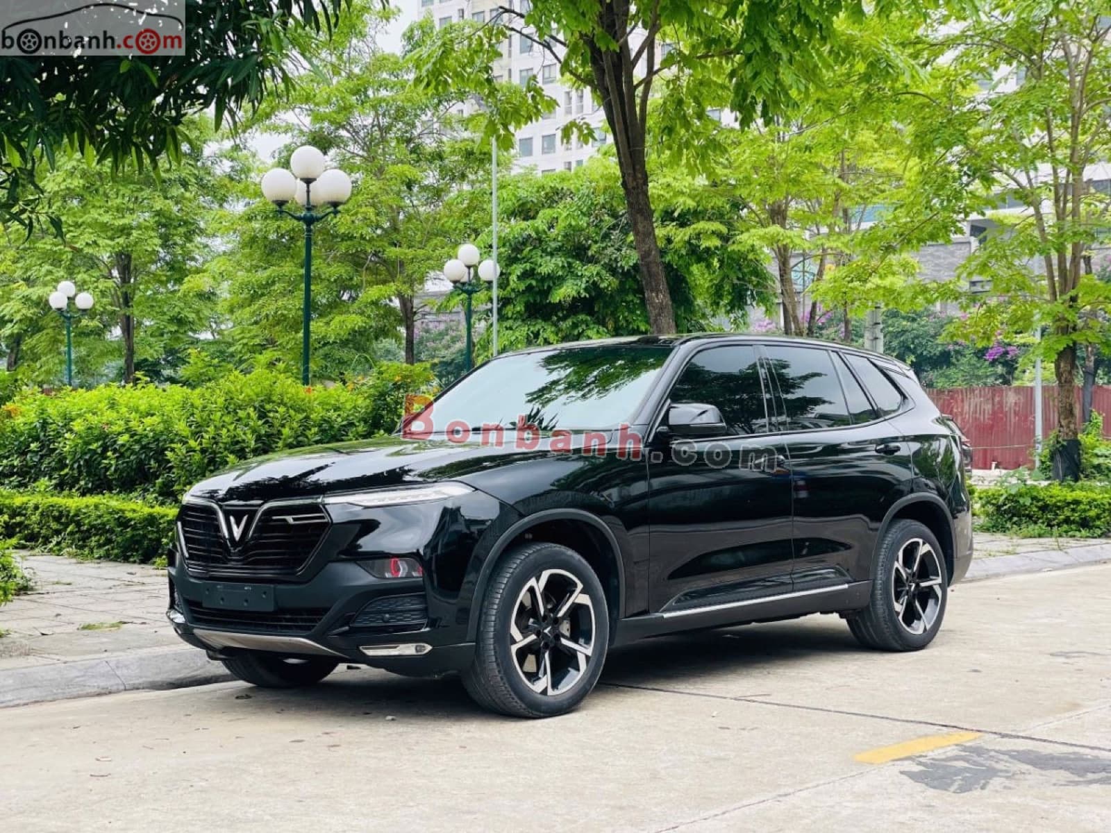 2020 VinFast Lux SA 2.0 Base 2.0 AT