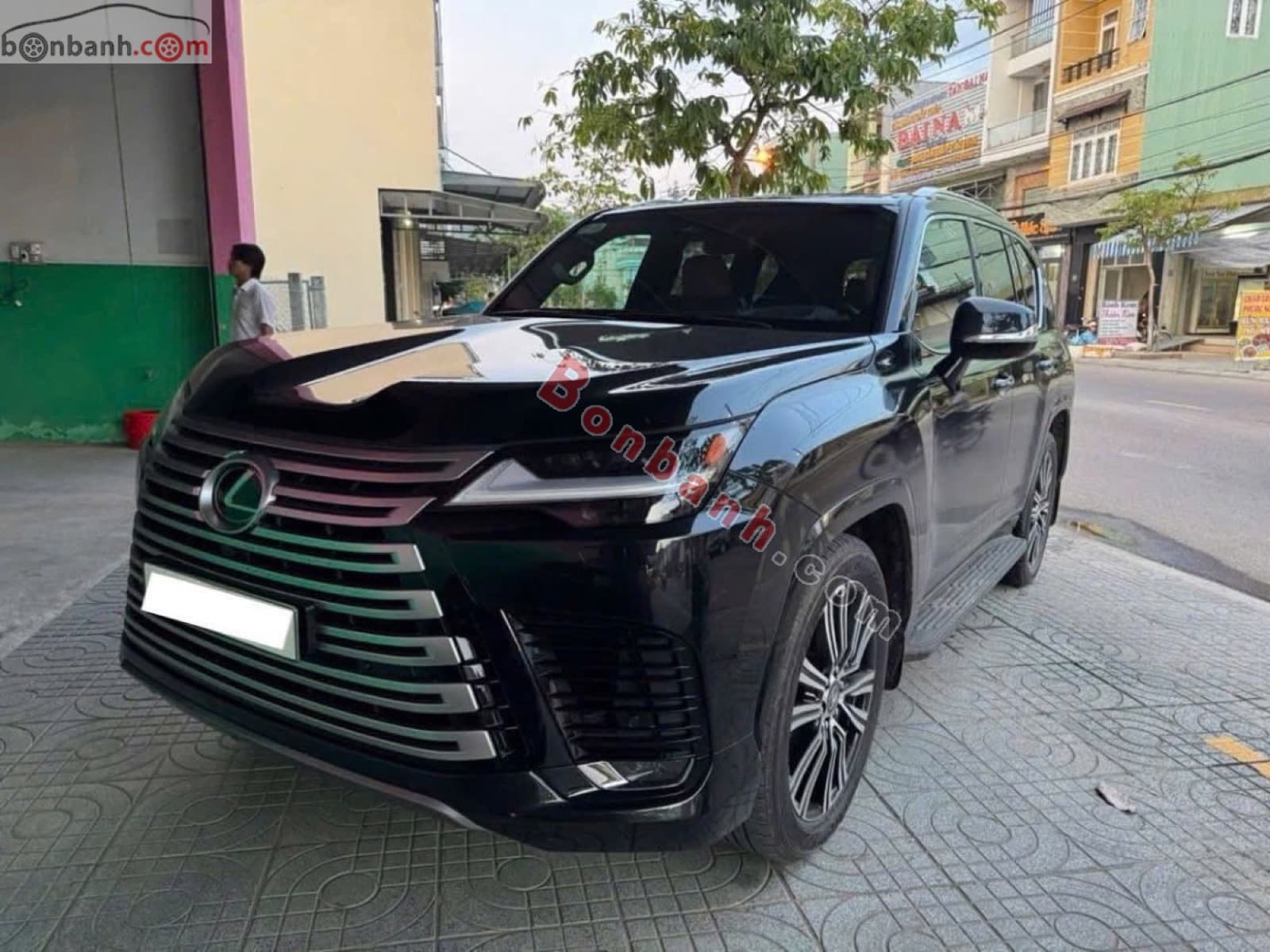 2025 Lexus LX 600 Urban
