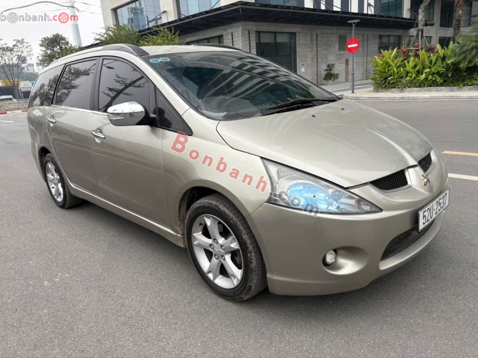 2008 Mitsubishi Grandis 2.4 AT - ảnh nhỏ 2