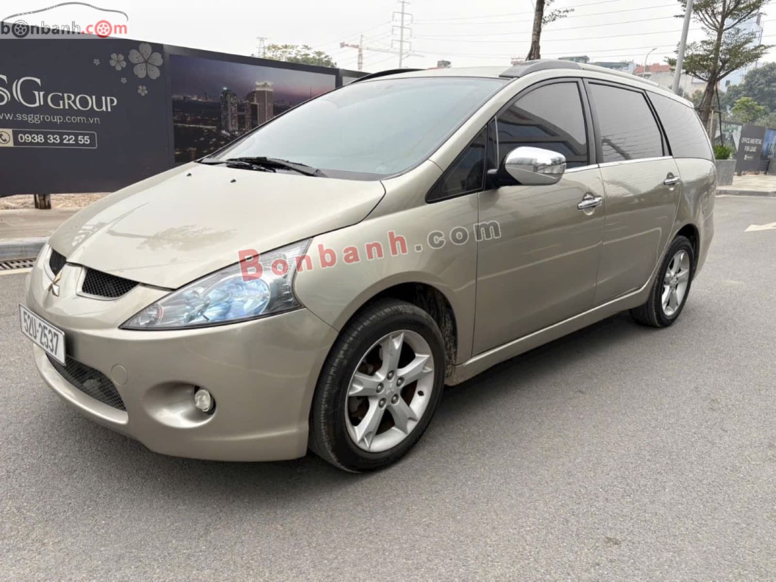 2008 Mitsubishi Grandis 2.4 AT - ảnh nhỏ 3