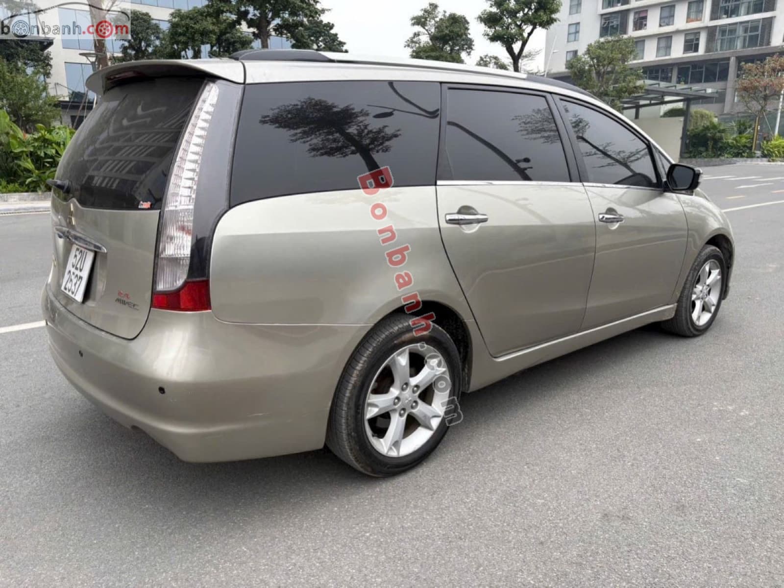 2008 Mitsubishi Grandis 2.4 AT - ảnh nhỏ 4