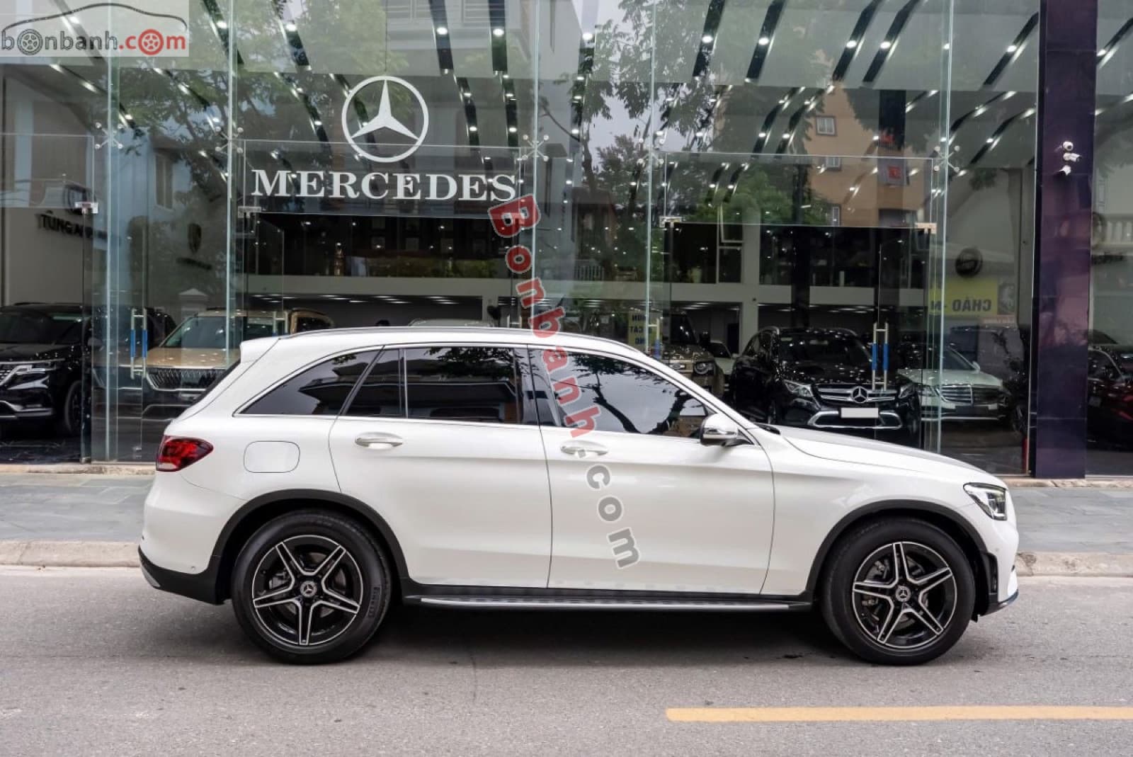 2021 Mercedes-Benz GLC 300 4Matic - ảnh nhỏ 3