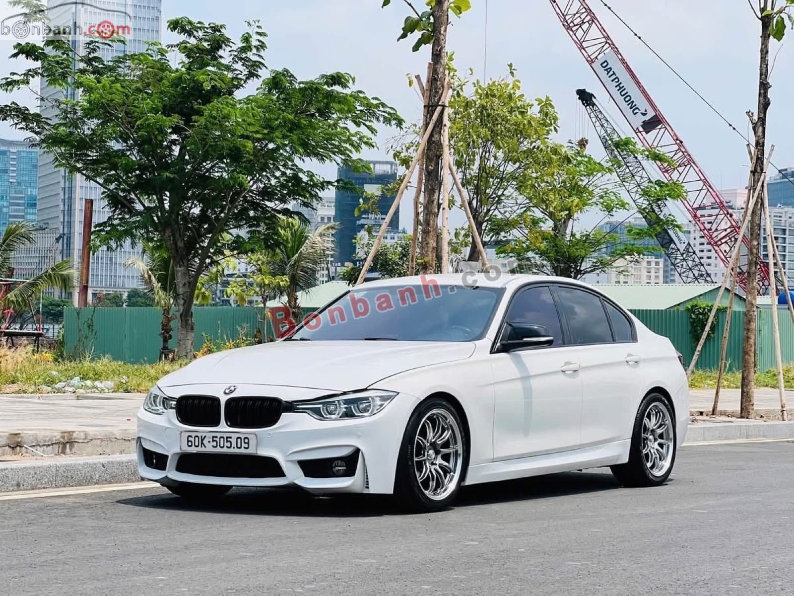2015 BMW 3 Series 320i - ảnh nhỏ 3