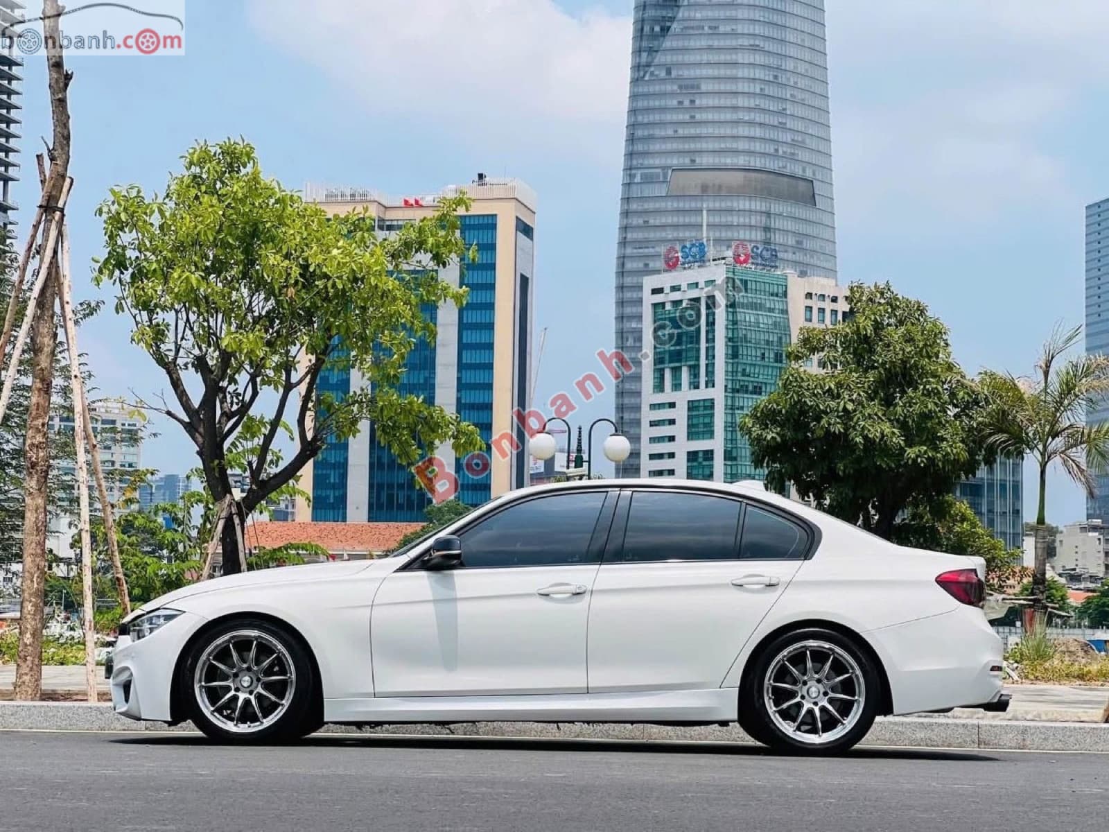 2015 BMW 3 Series 320i - ảnh nhỏ 4