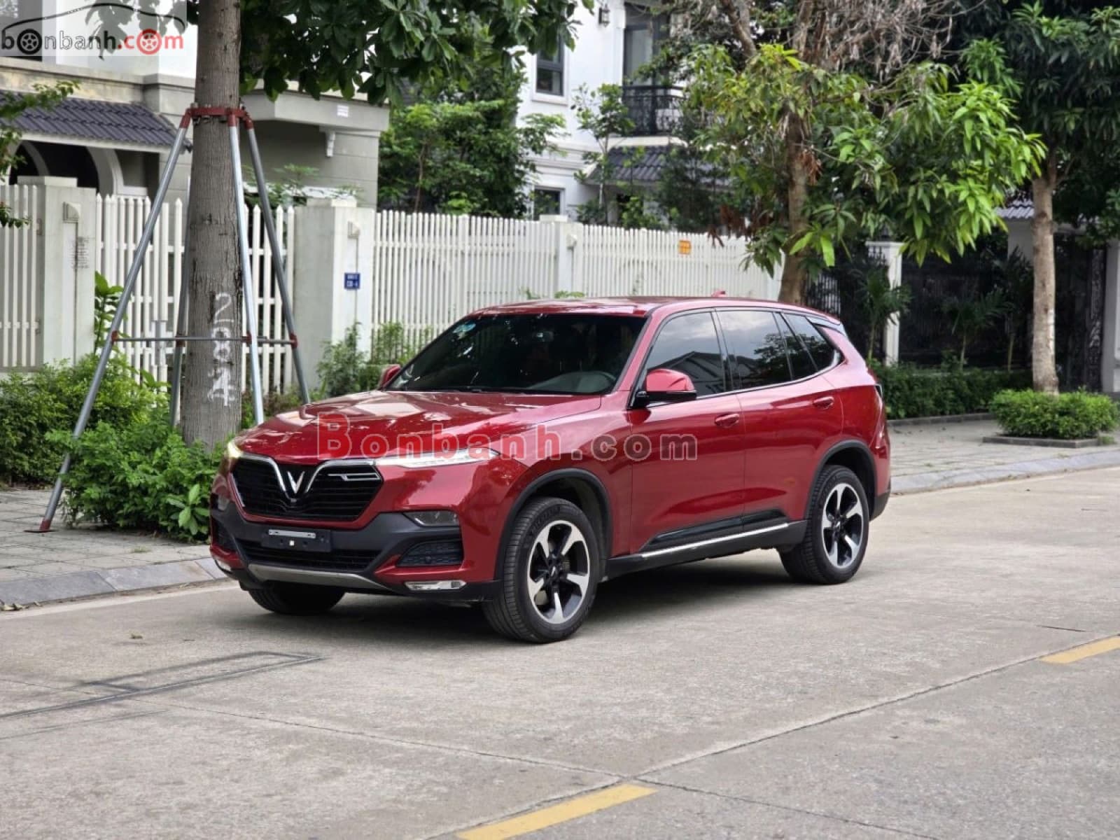 2019 VinFast Lux SA 2.0 Base 2.0 AT