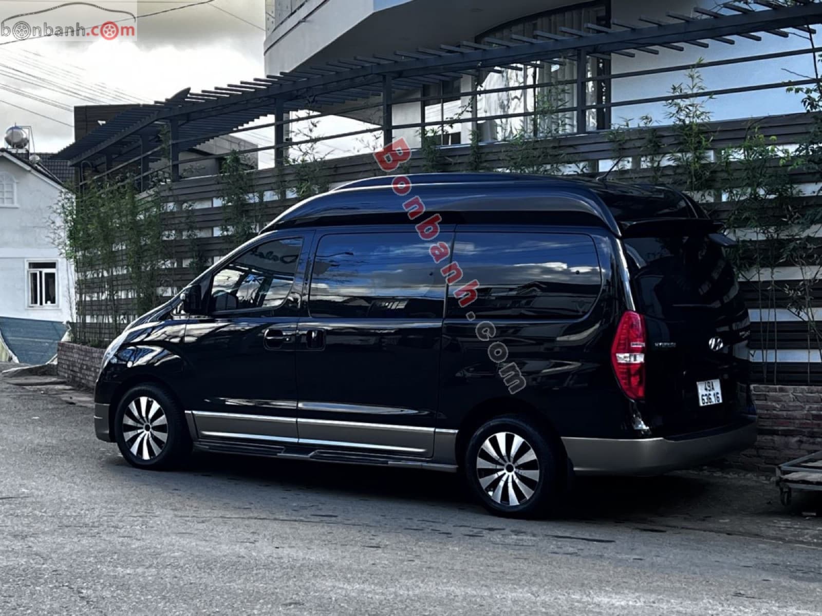 2016 Hyundai Grand Starex Limousine 2.4 AT - ảnh nhỏ 3