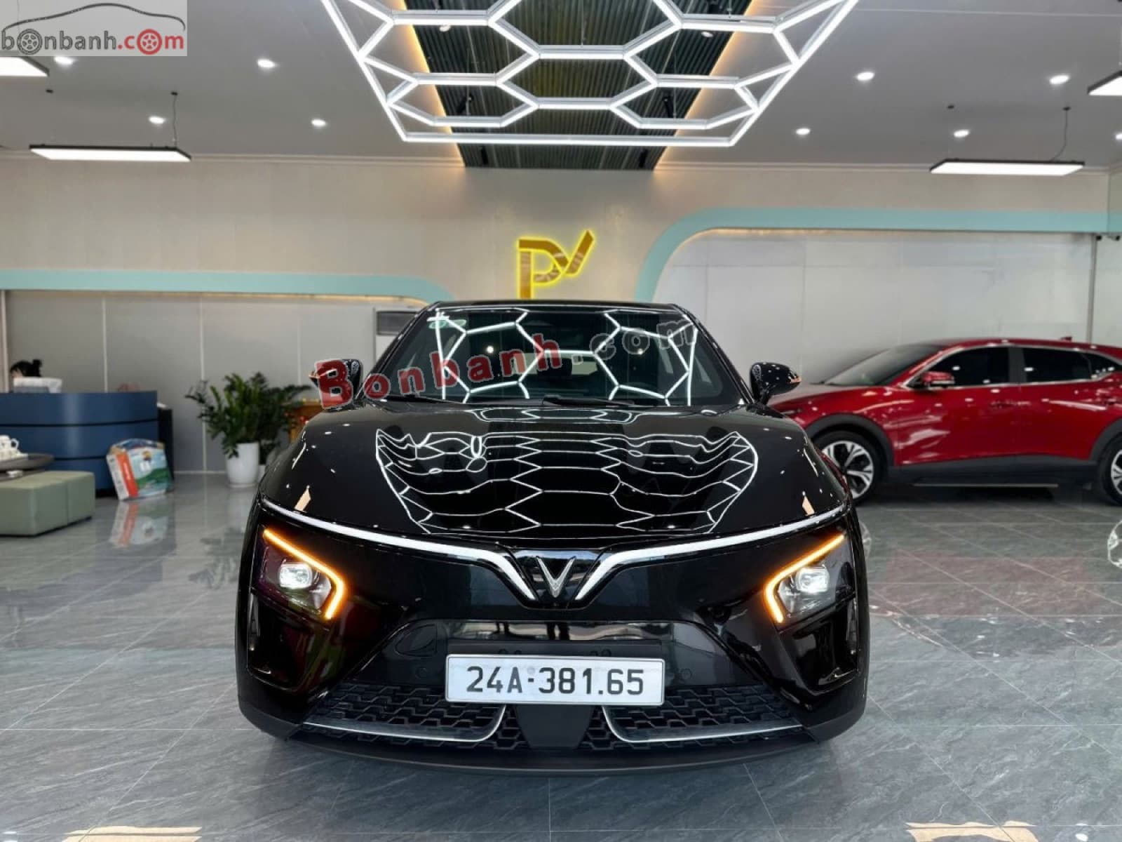 2025 VinFast VF7 Plus