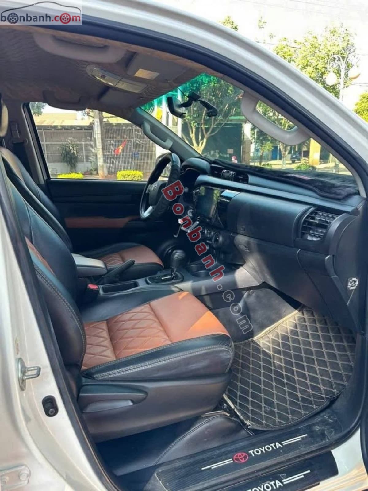 2018 Toyota Hilux 2.4E 4x2 AT - ảnh nhỏ 4