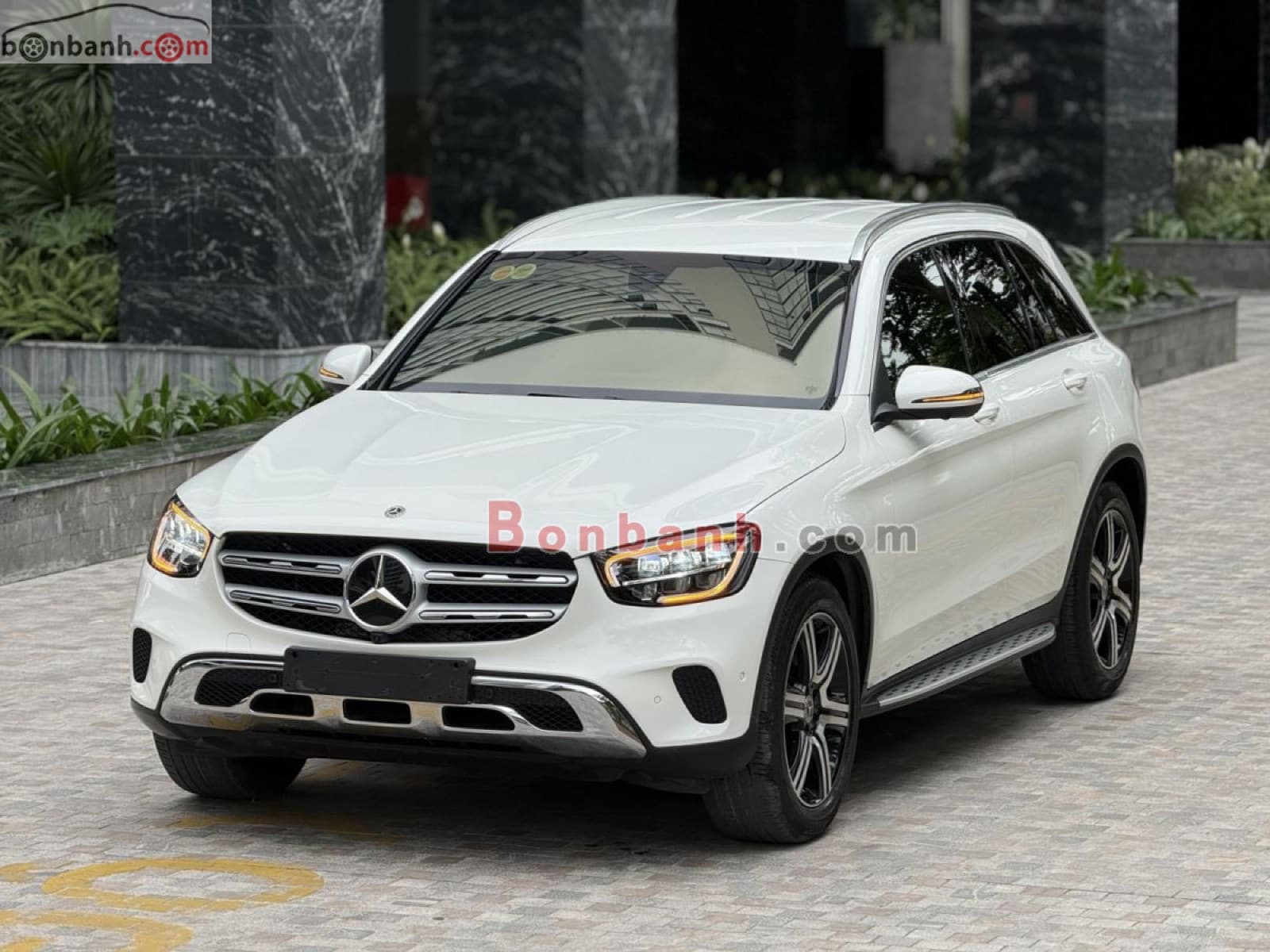 2021 Mercedes-Benz GLC 200 4Matic - ảnh nhỏ 2