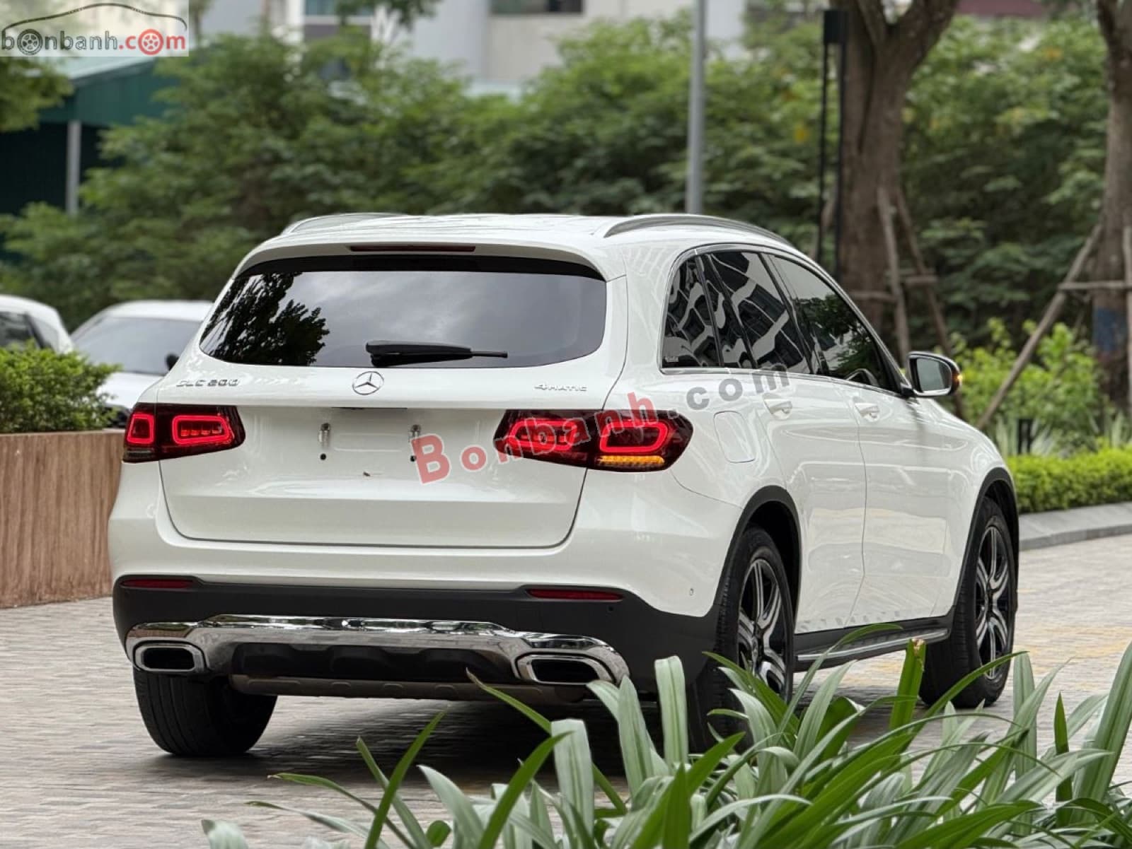 2021 Mercedes-Benz GLC 200 4Matic - ảnh nhỏ 4