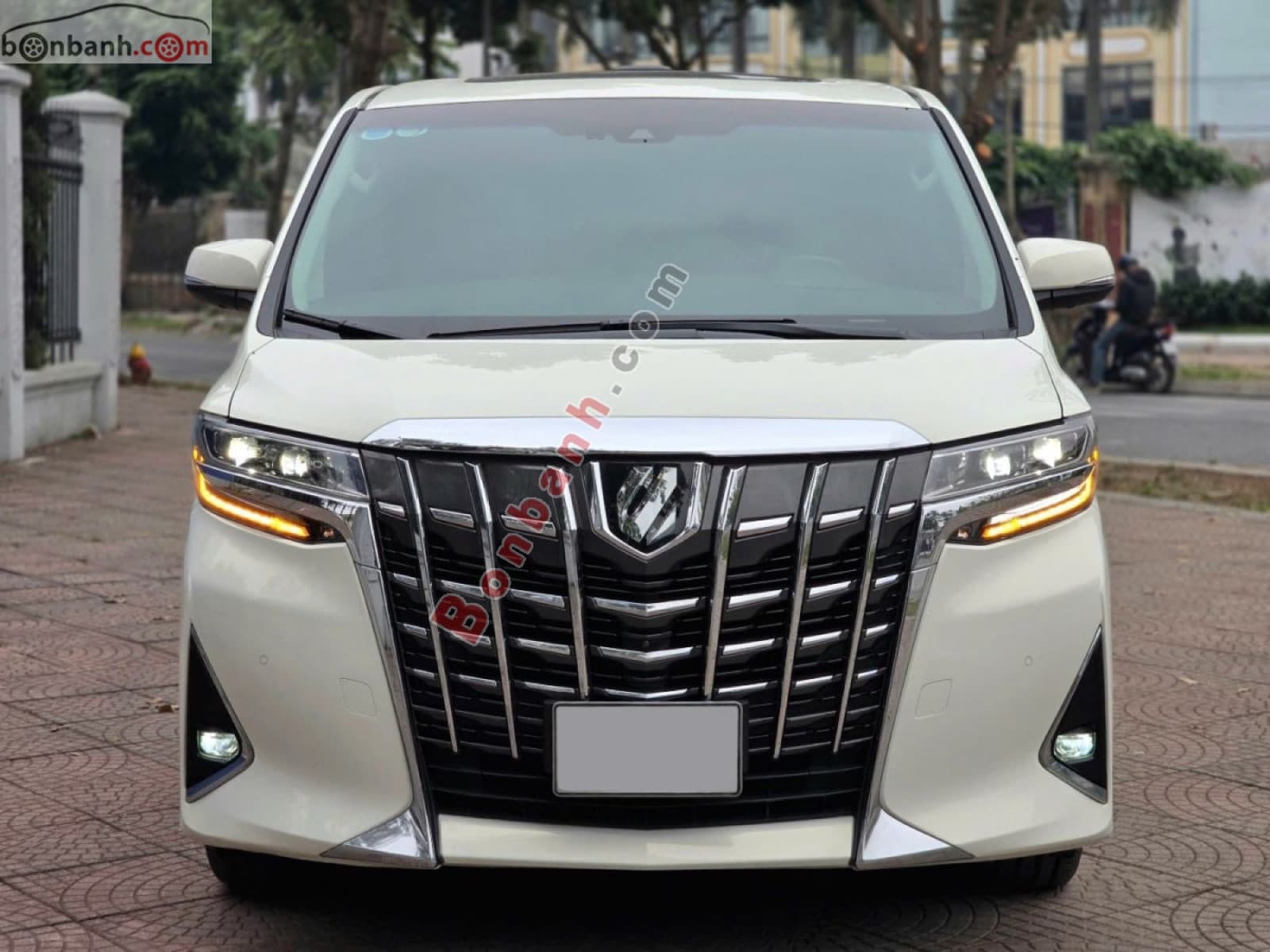 2021 Toyota Alphard Luxury Executive Lounge