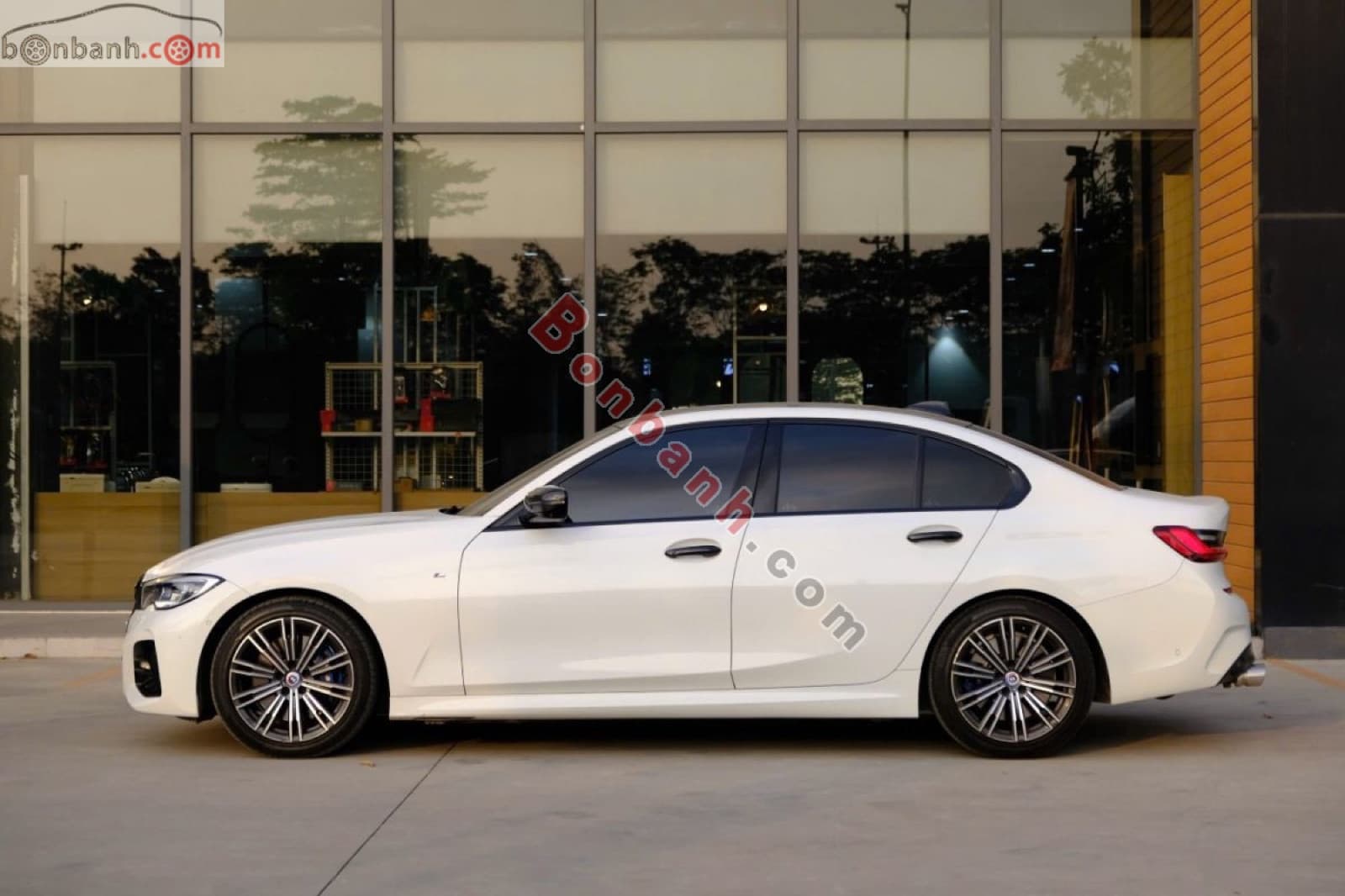 2022 BMW 3 Series 330i M Sport - ảnh nhỏ 2