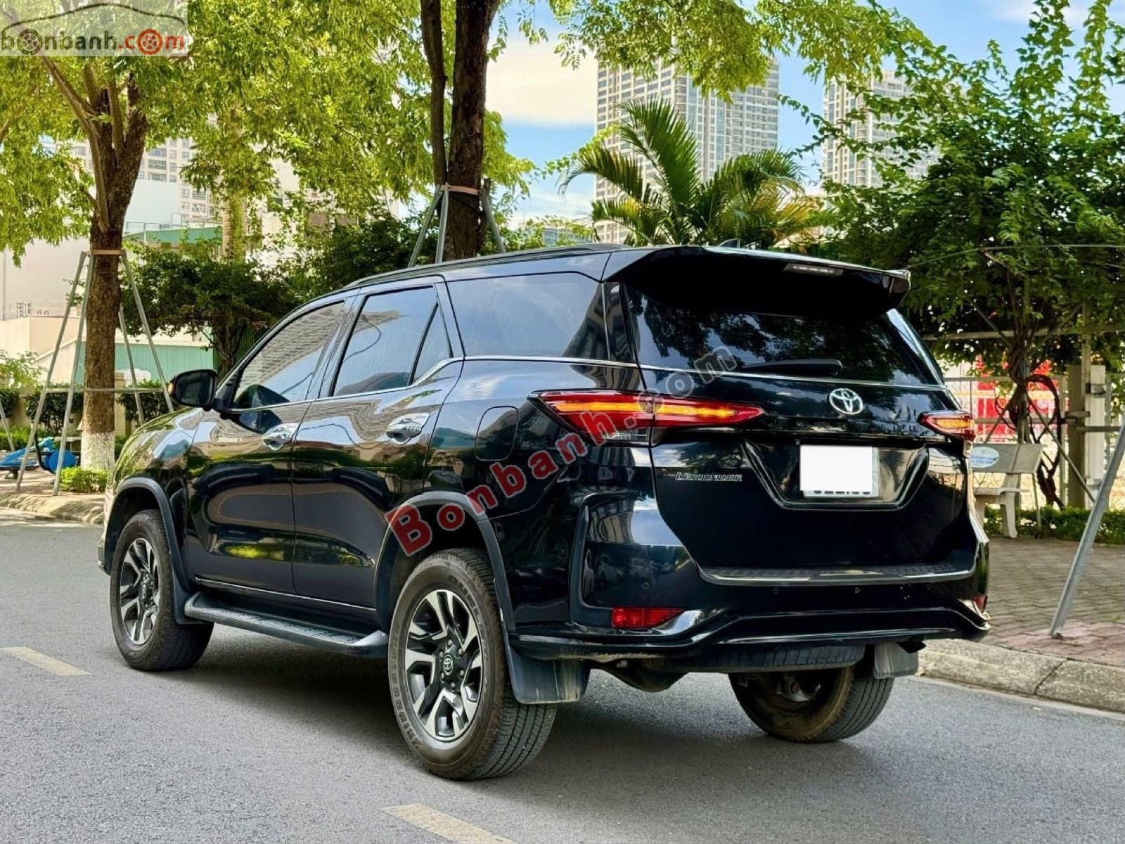 2020 Toyota Fortuner 2.4G 4x2 AT Legender - ảnh nhỏ 5