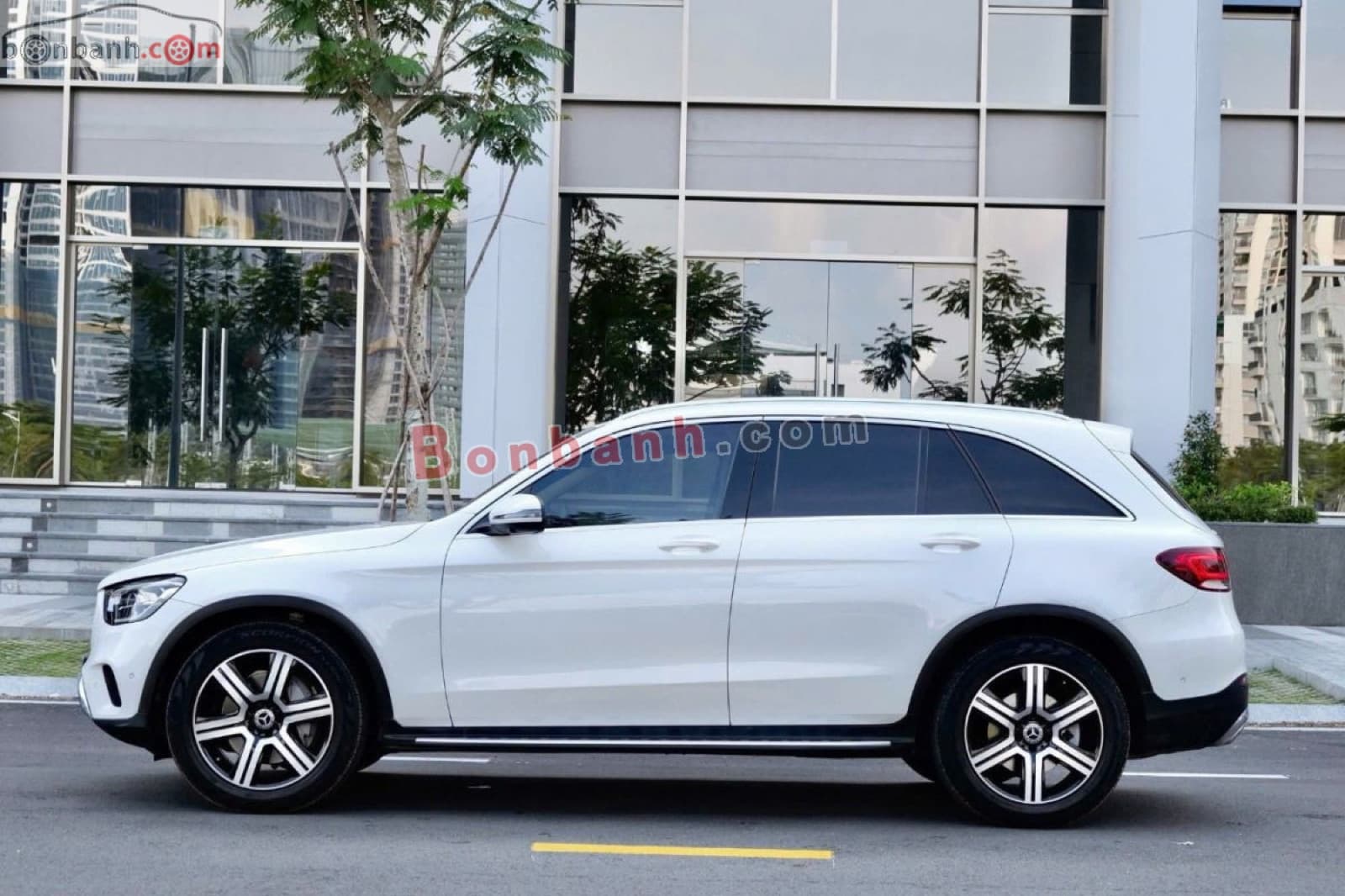 2019 Mercedes-Benz GLC 200 4Matic - ảnh nhỏ 3