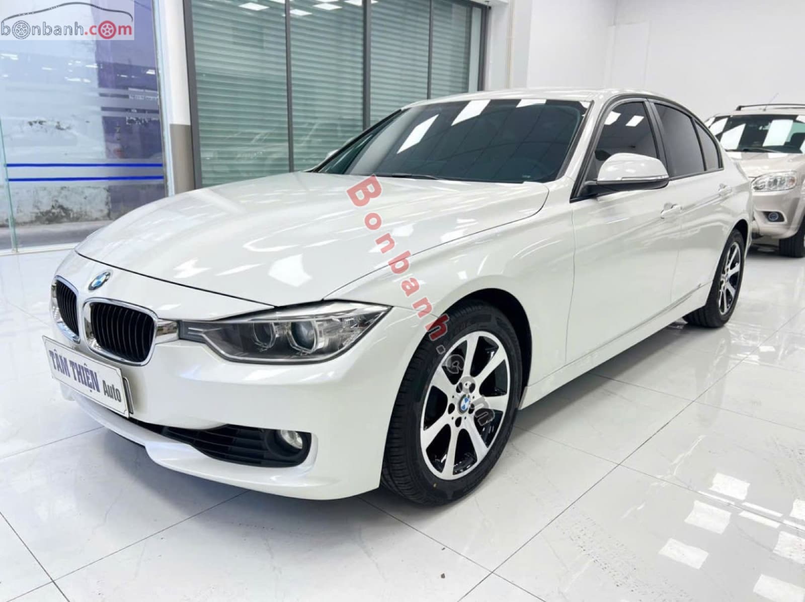 2013 BMW 3 Series 320i - ảnh nhỏ 3