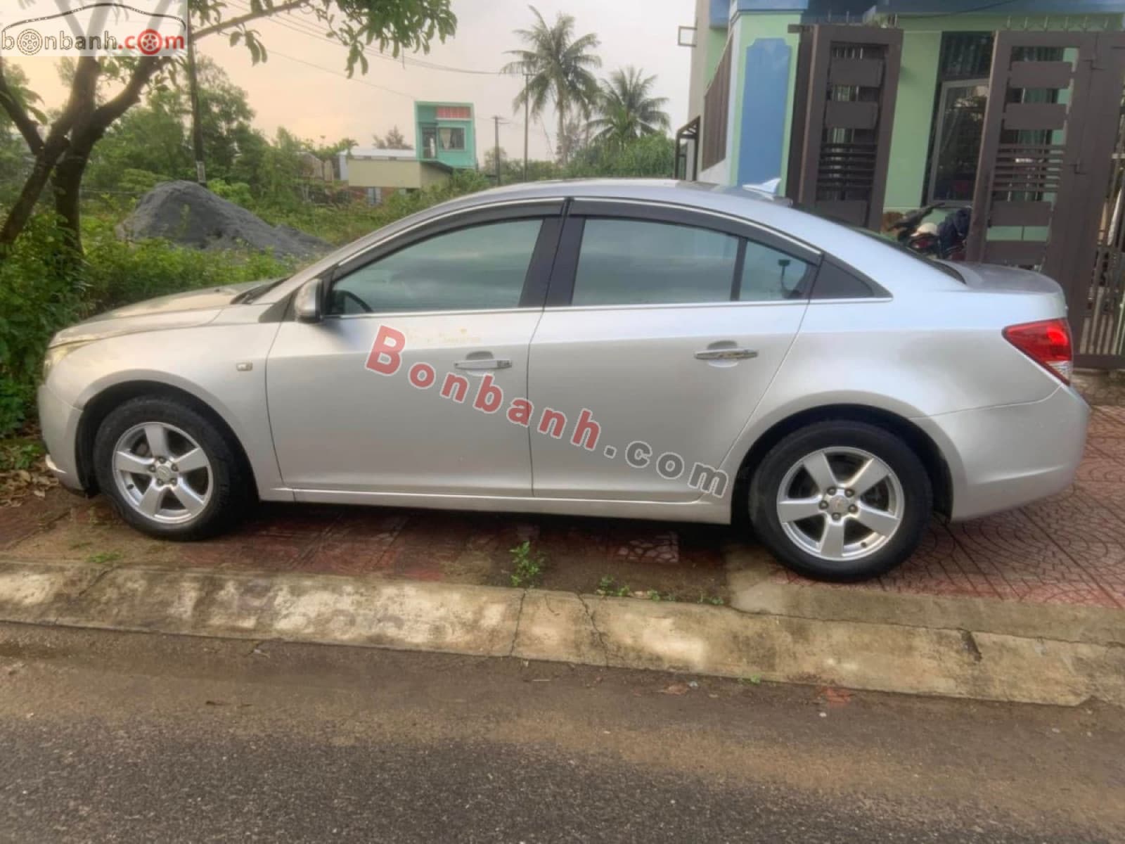 2010 Chevrolet Cruze LTZ 1.8 AT - ảnh nhỏ 2
