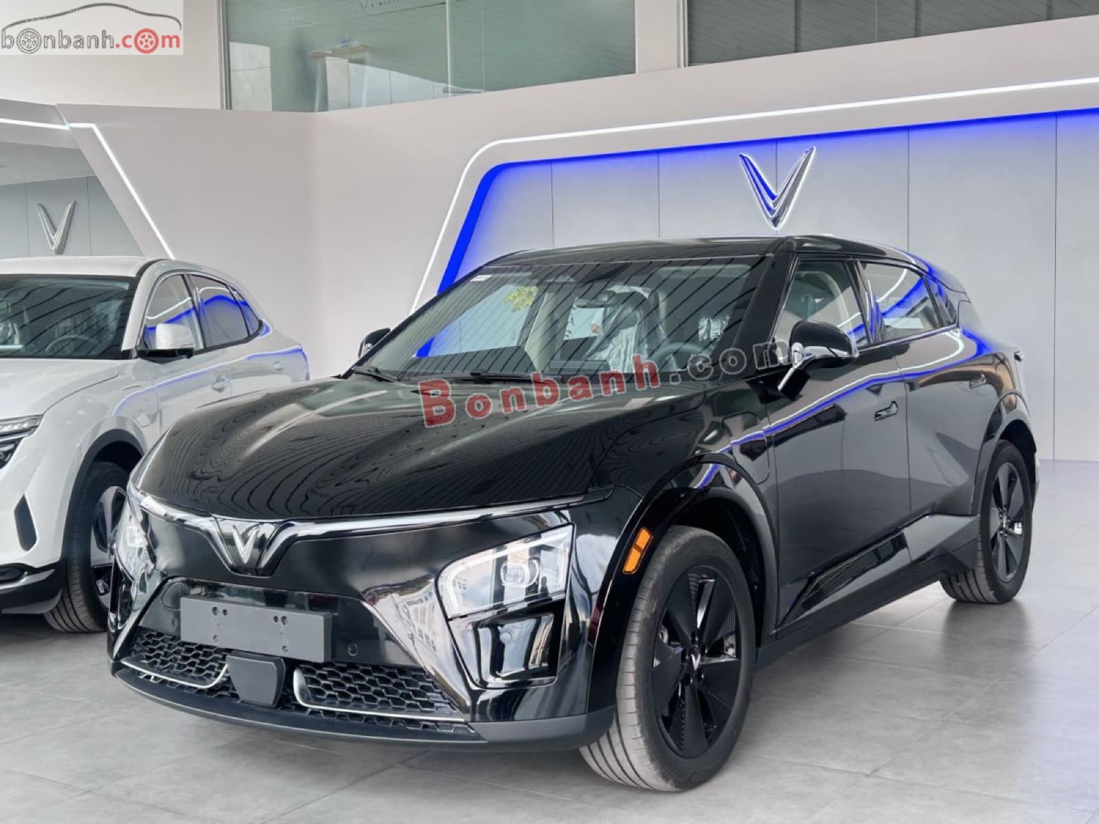 2026 VinFast VF7 Eco