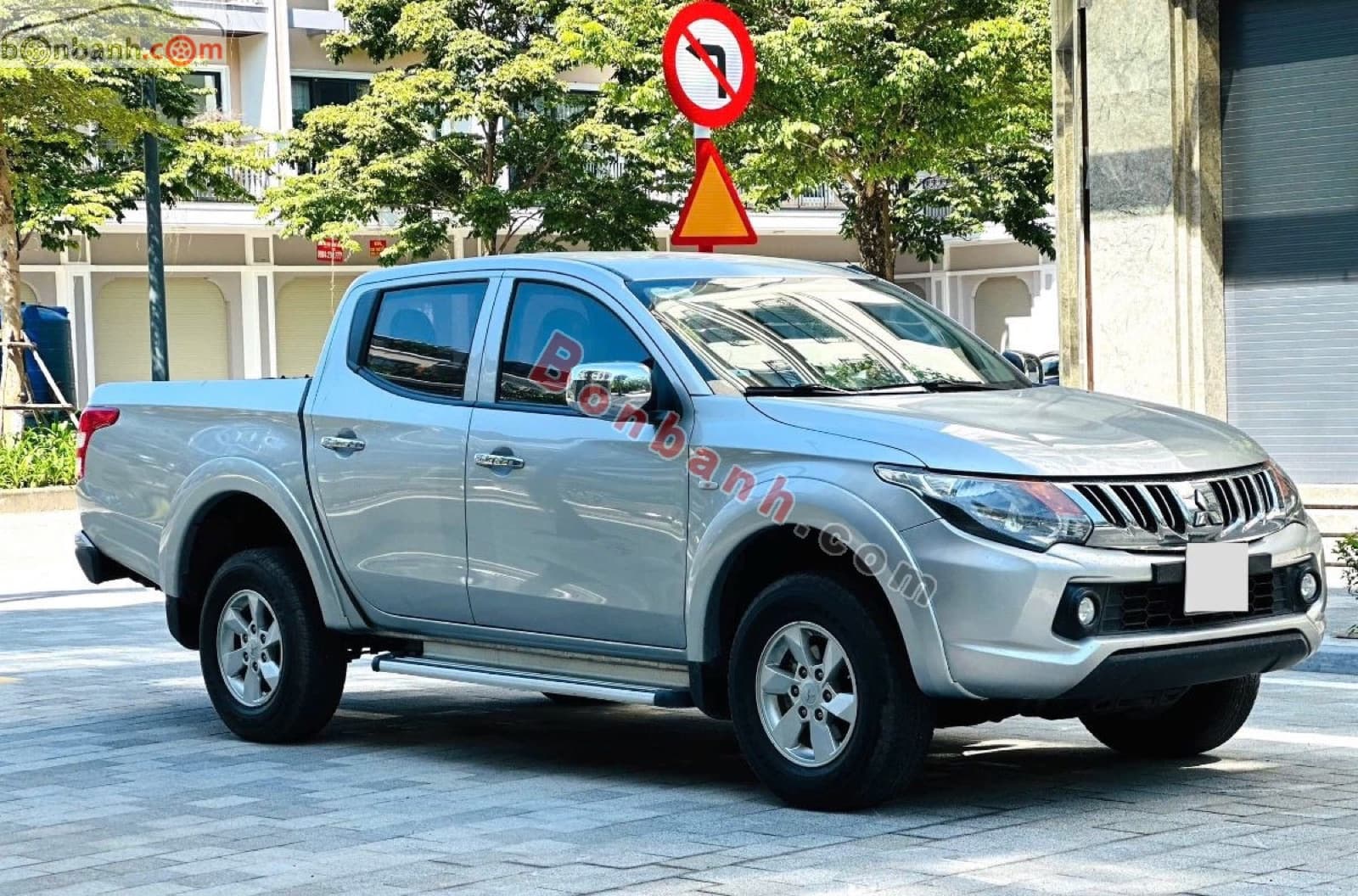 2016 Mitsubishi Triton 4x2 AT - ảnh nhỏ 2