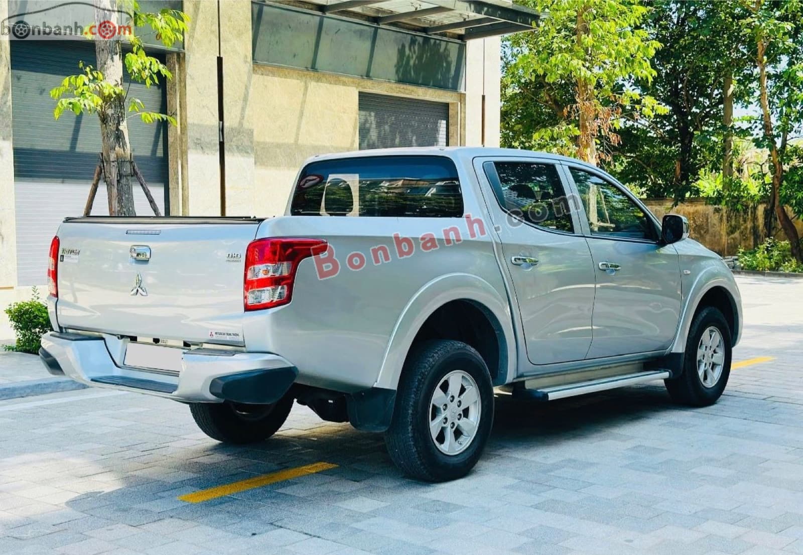 2016 Mitsubishi Triton 4x2 AT - ảnh nhỏ 4