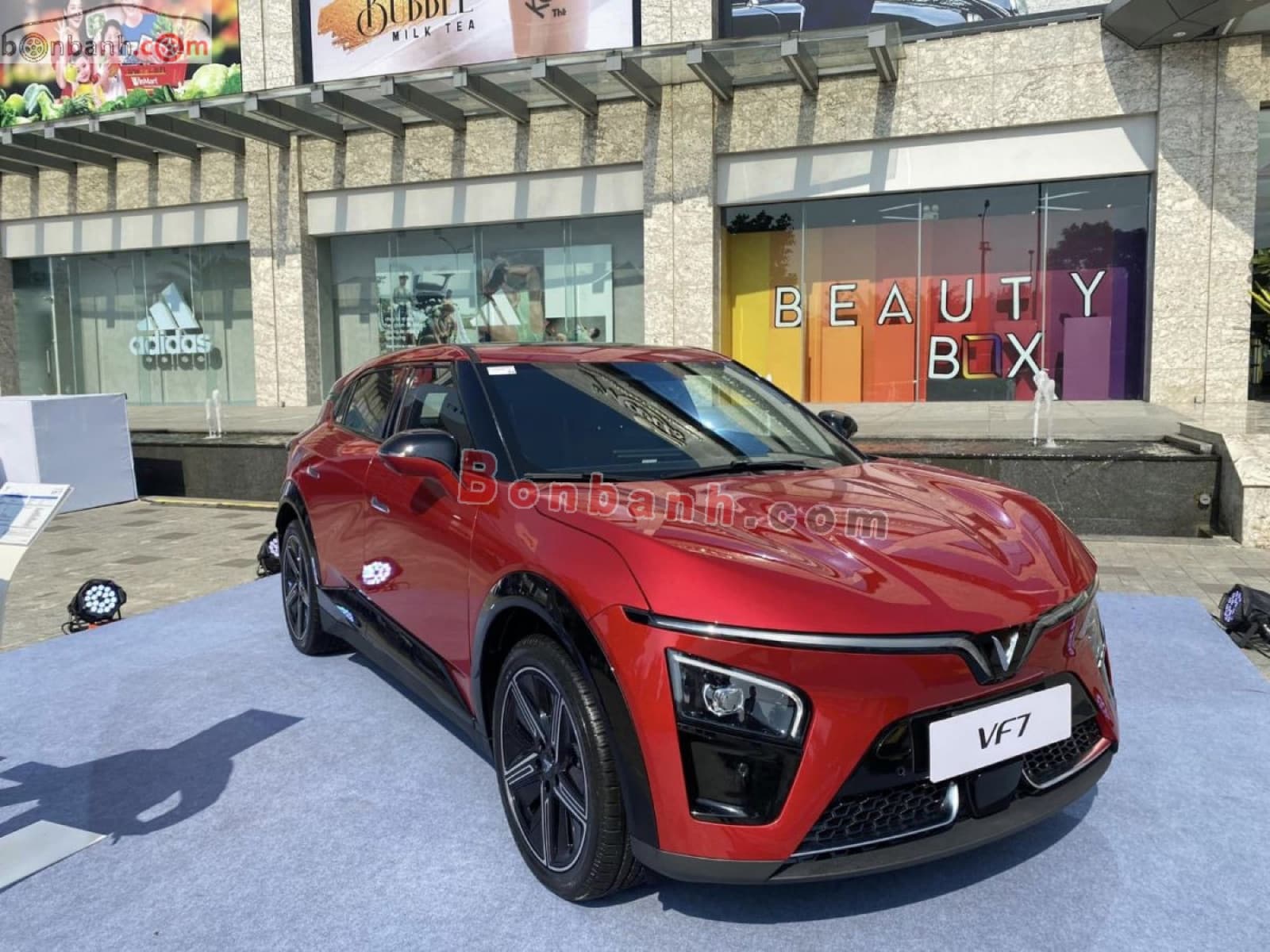 2026 VinFast VF7 Plus