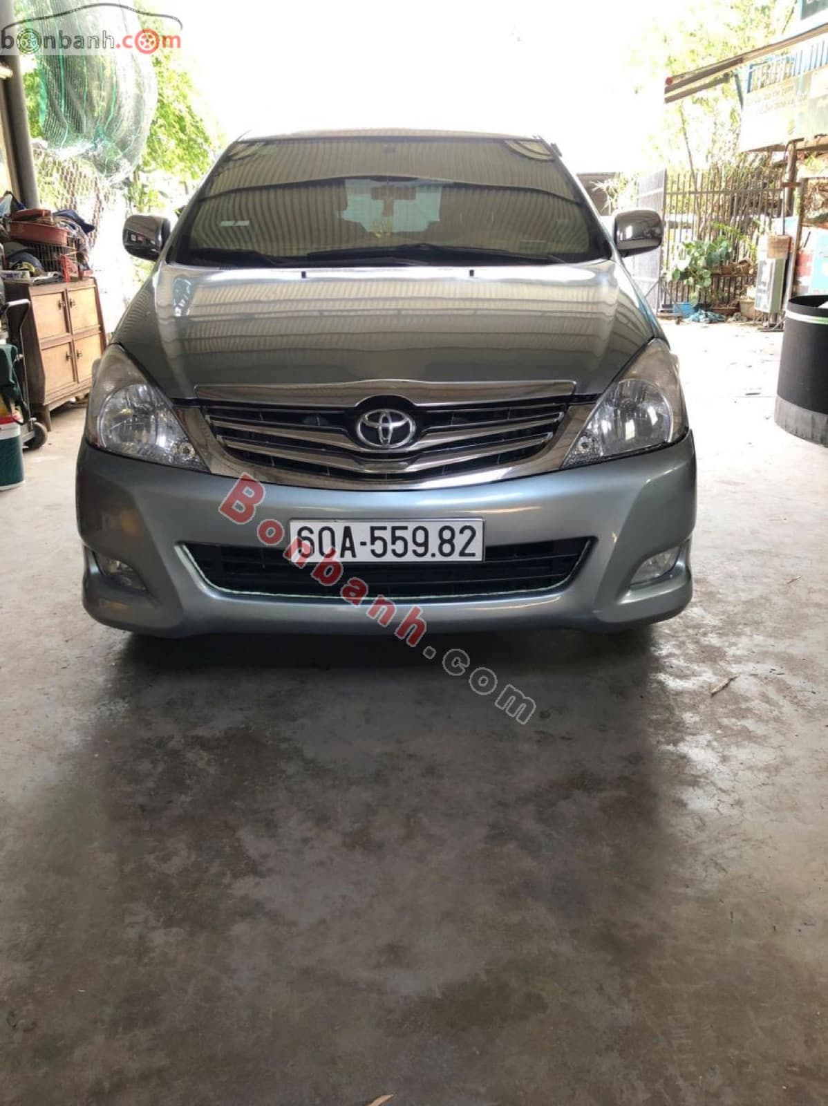 2011 Toyota Innova G