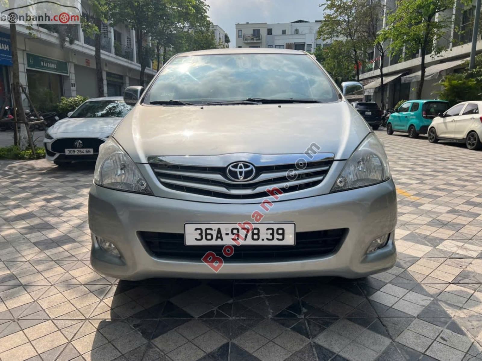 2012 Toyota Innova G