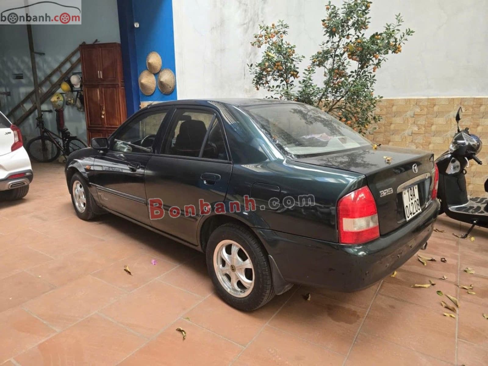 2004 Mazda 323 Classic GLX - ảnh nhỏ 2