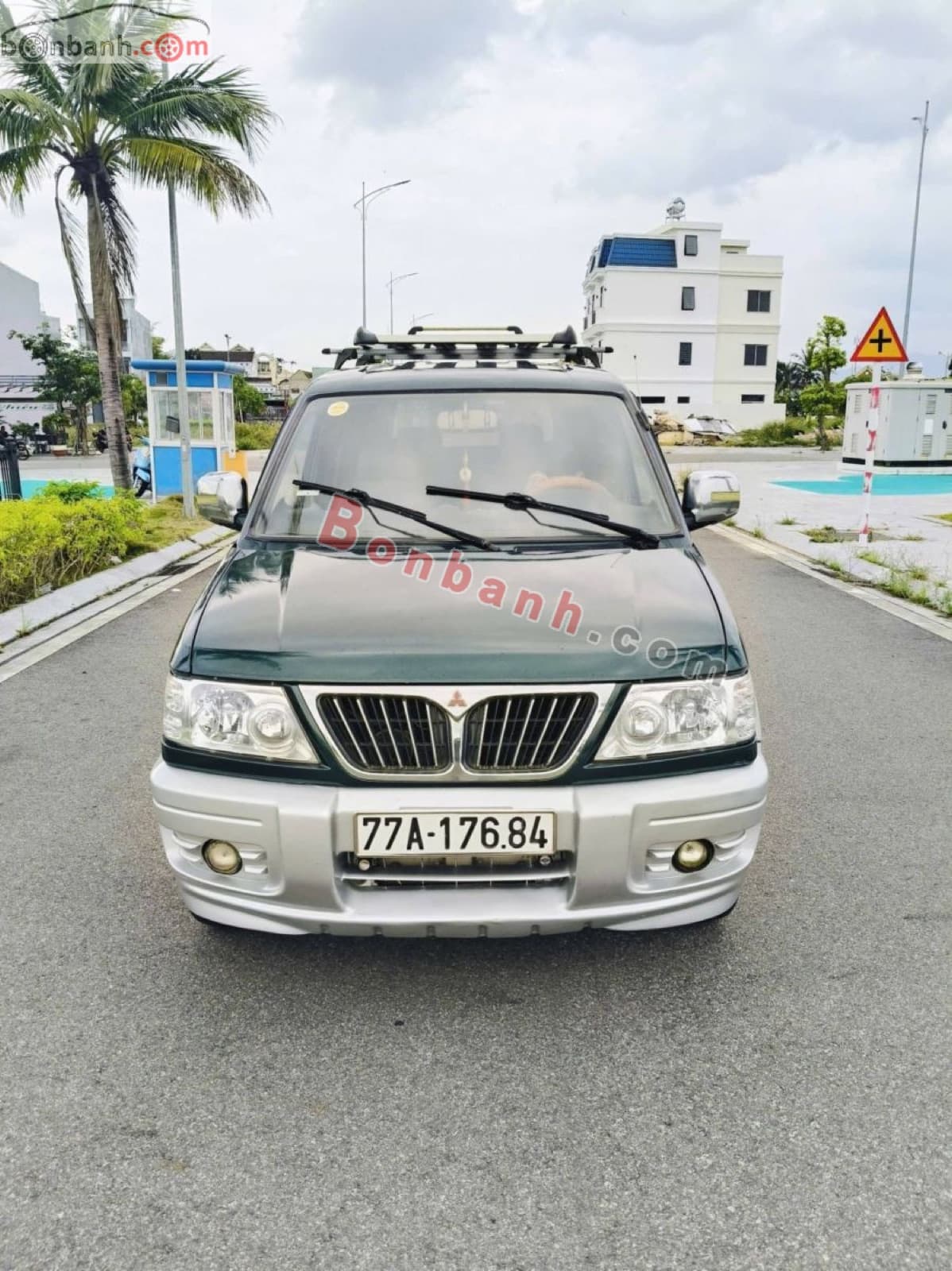 2003 Mitsubishi Jolie SS