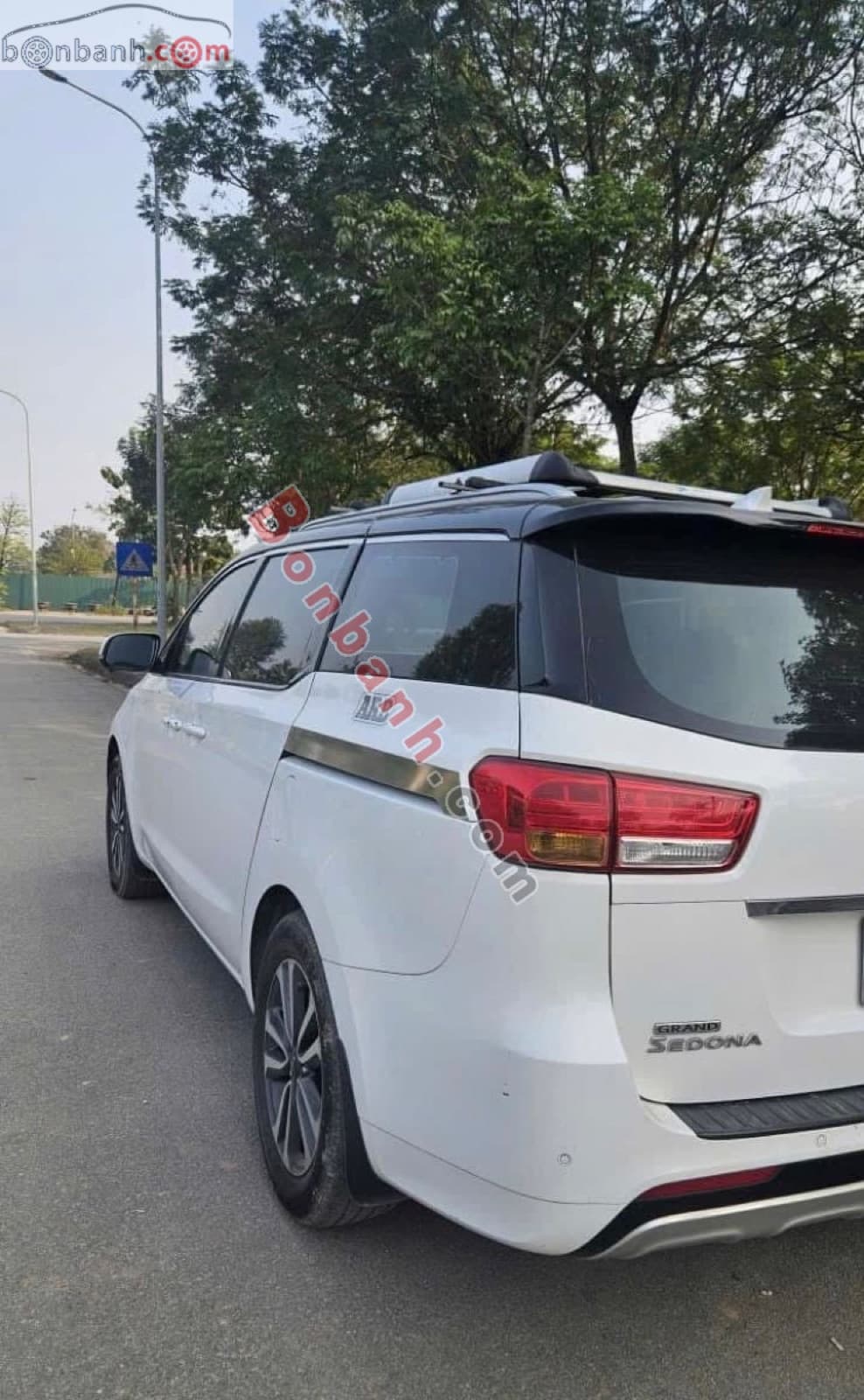 2017 Kia Sedona 2.2L DATH - ảnh nhỏ 4