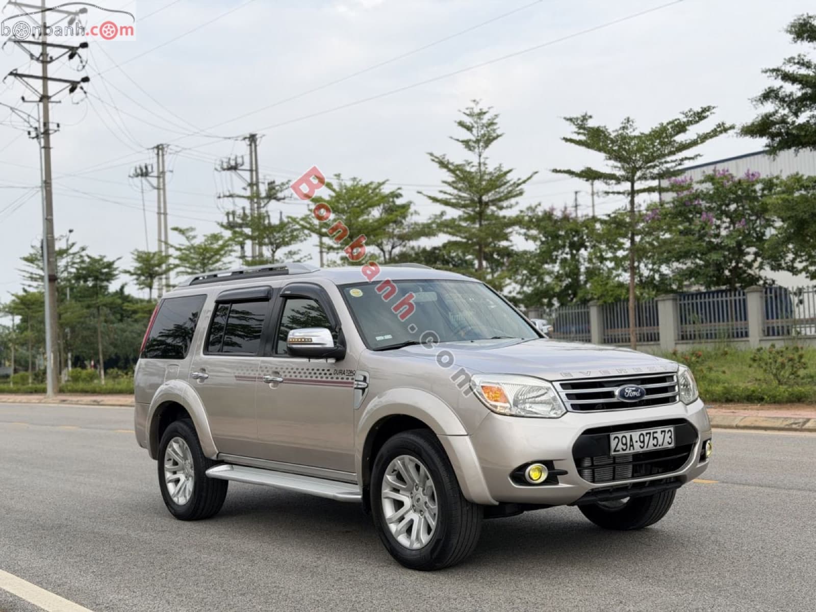 2013 Ford Everest 2.5L 4x2 MT - ảnh nhỏ 2