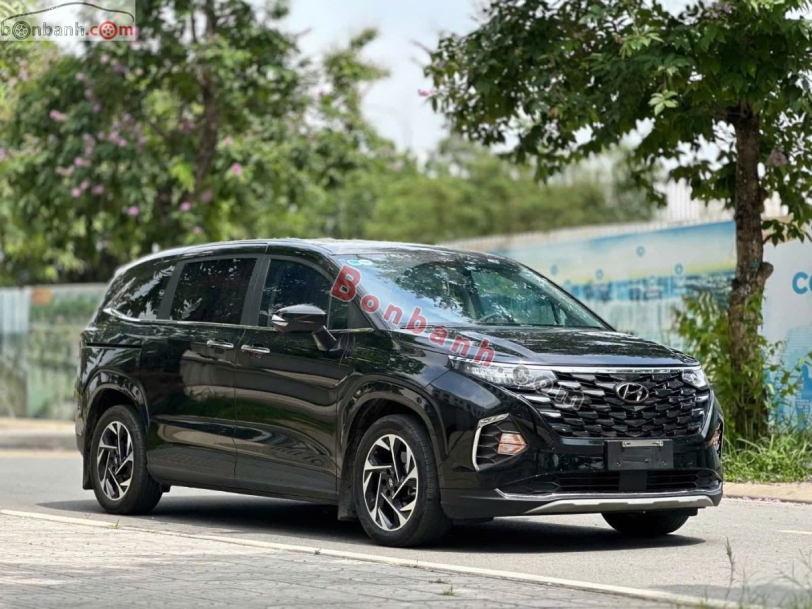 2023 Hyundai Custin Cao Cấp 2.0T