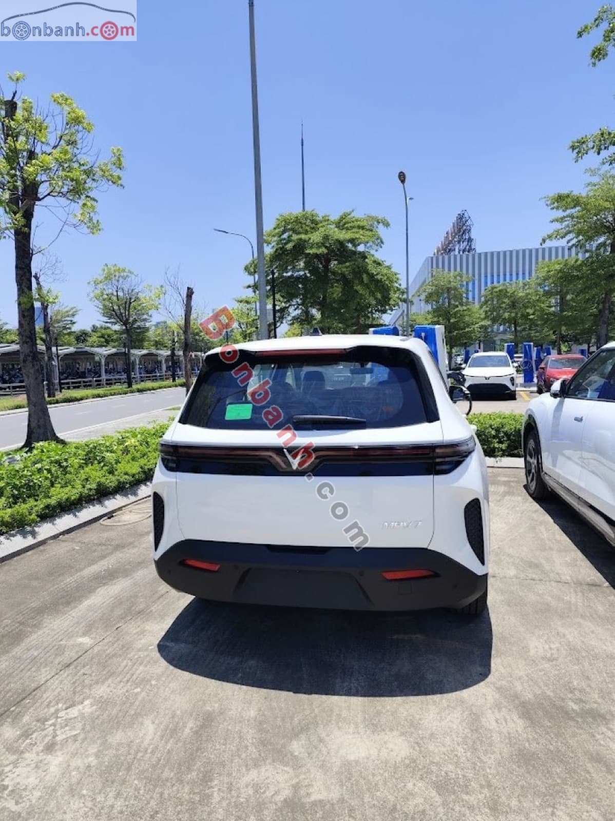 2026 VinFast VF MPV 7 AT - ảnh nhỏ 2