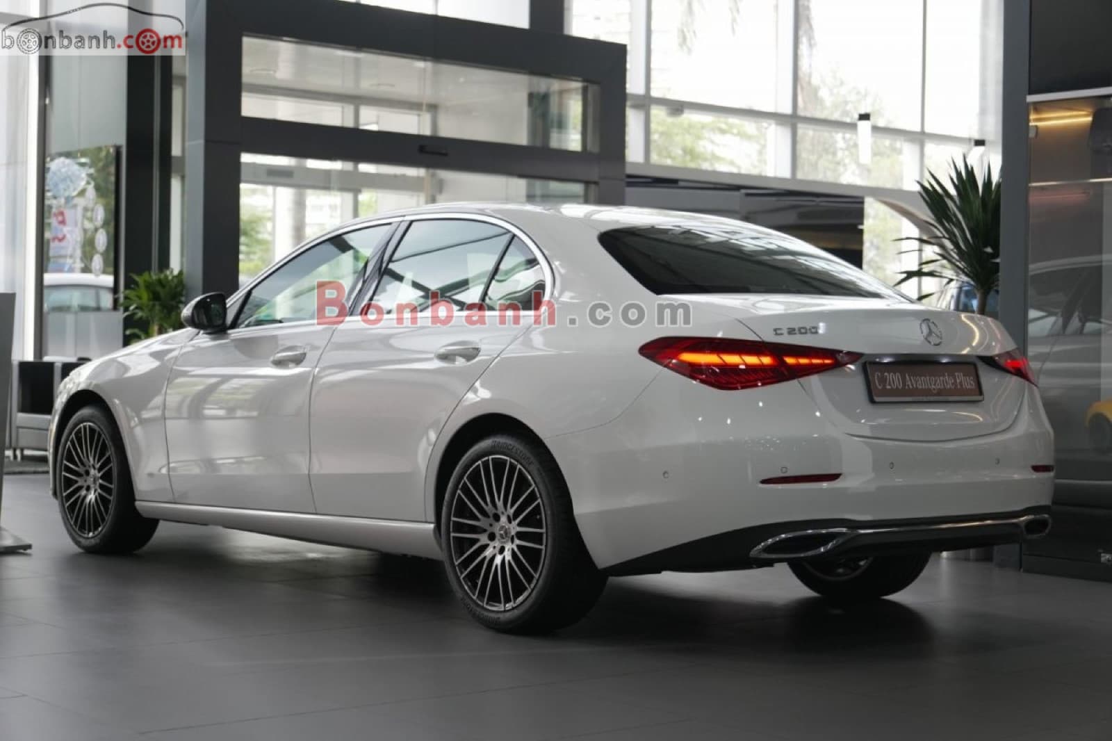 2025 Mercedes-Benz C class C200 Avantgarde Plus - ảnh nhỏ 4