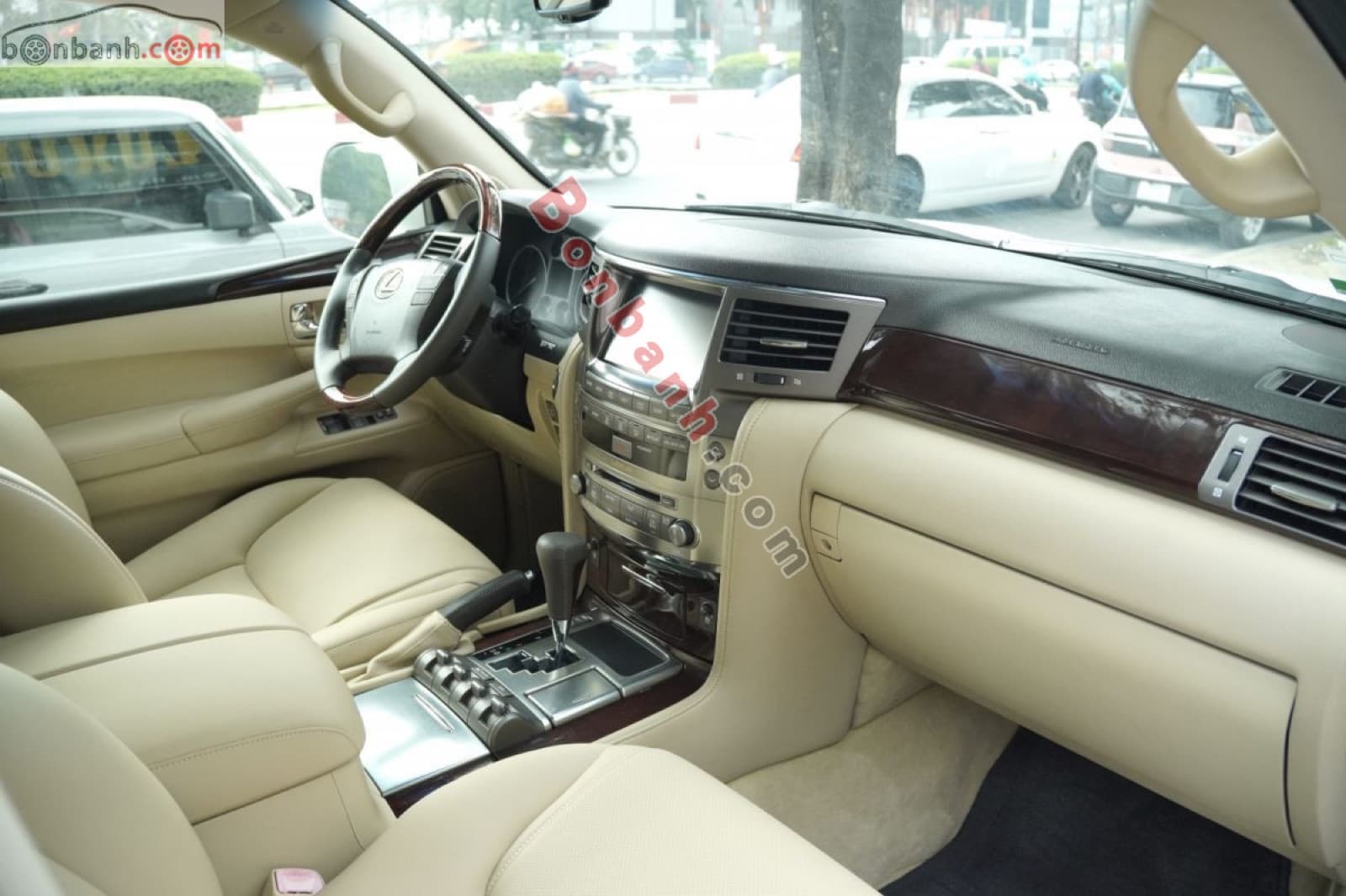 2010 Lexus LX 570 - ảnh nhỏ 5