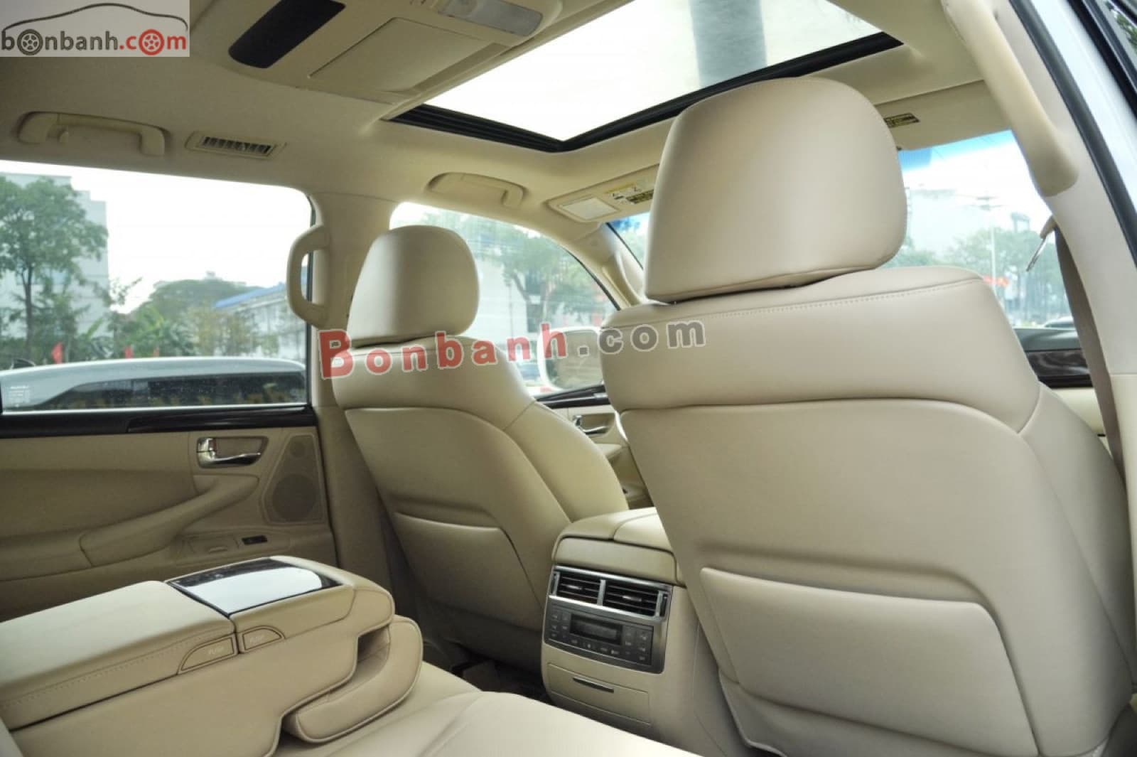 2010 Lexus LX 570 - ảnh nhỏ 8