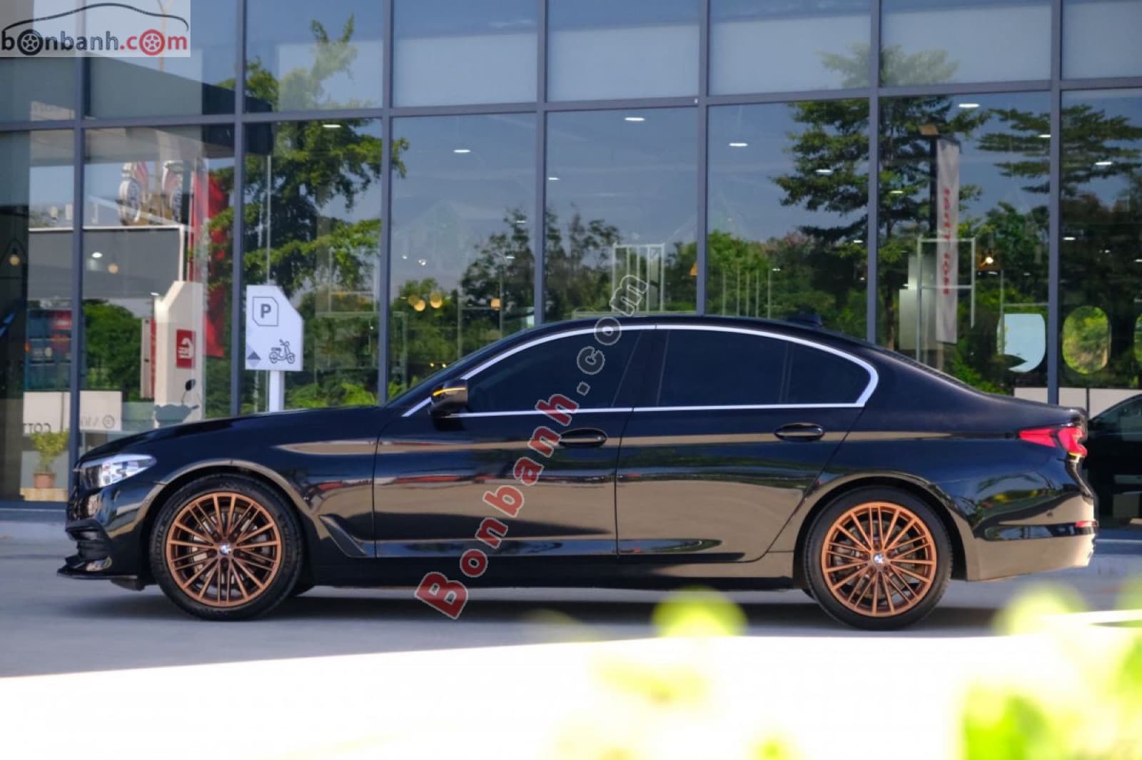 2018 BMW 5 Series 520i - ảnh nhỏ 3