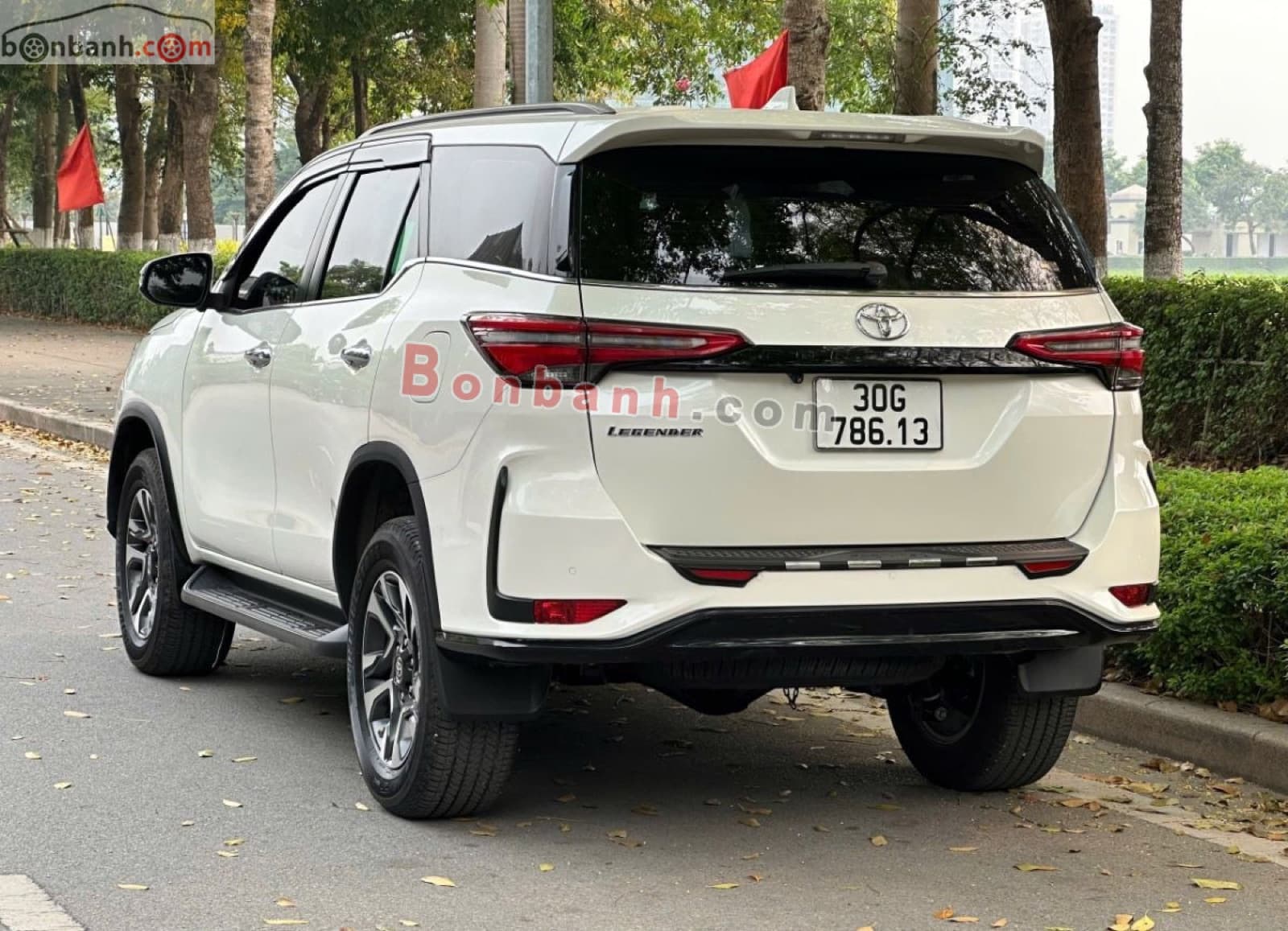 2020 Toyota Fortuner 2.4G 4x2 AT Legender - ảnh nhỏ 3