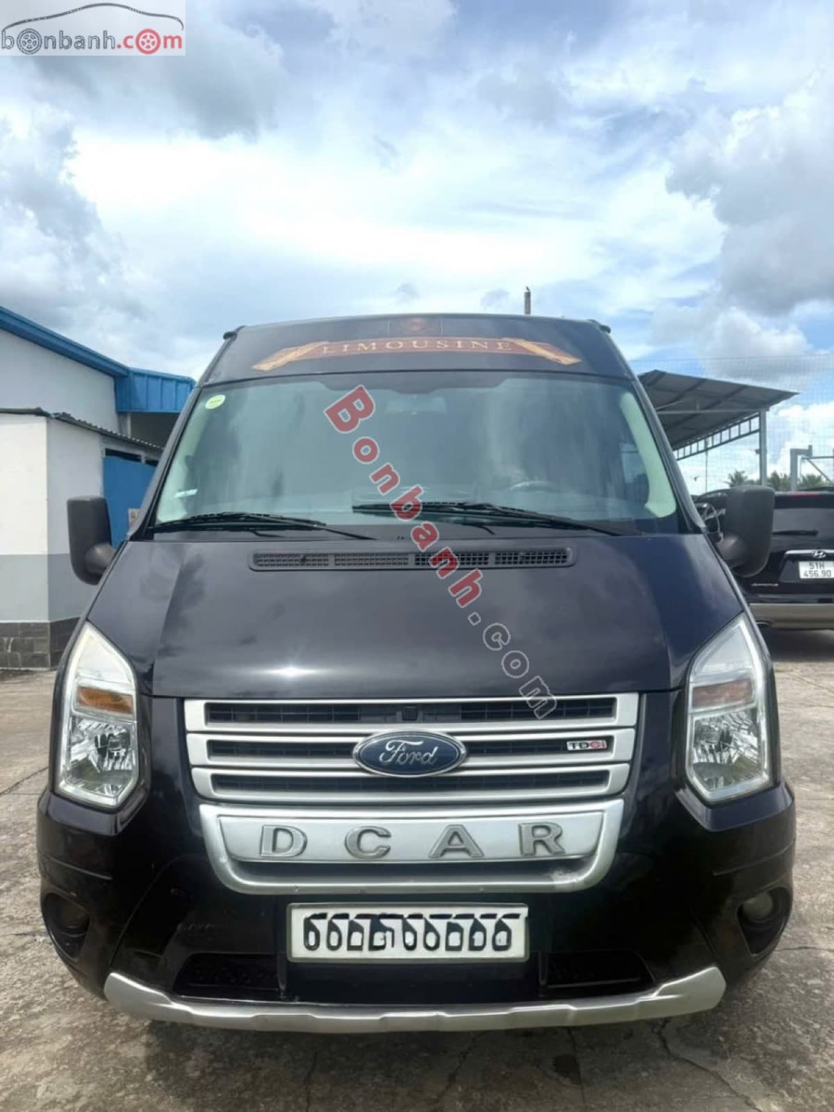 2019 Ford Transit Limousine