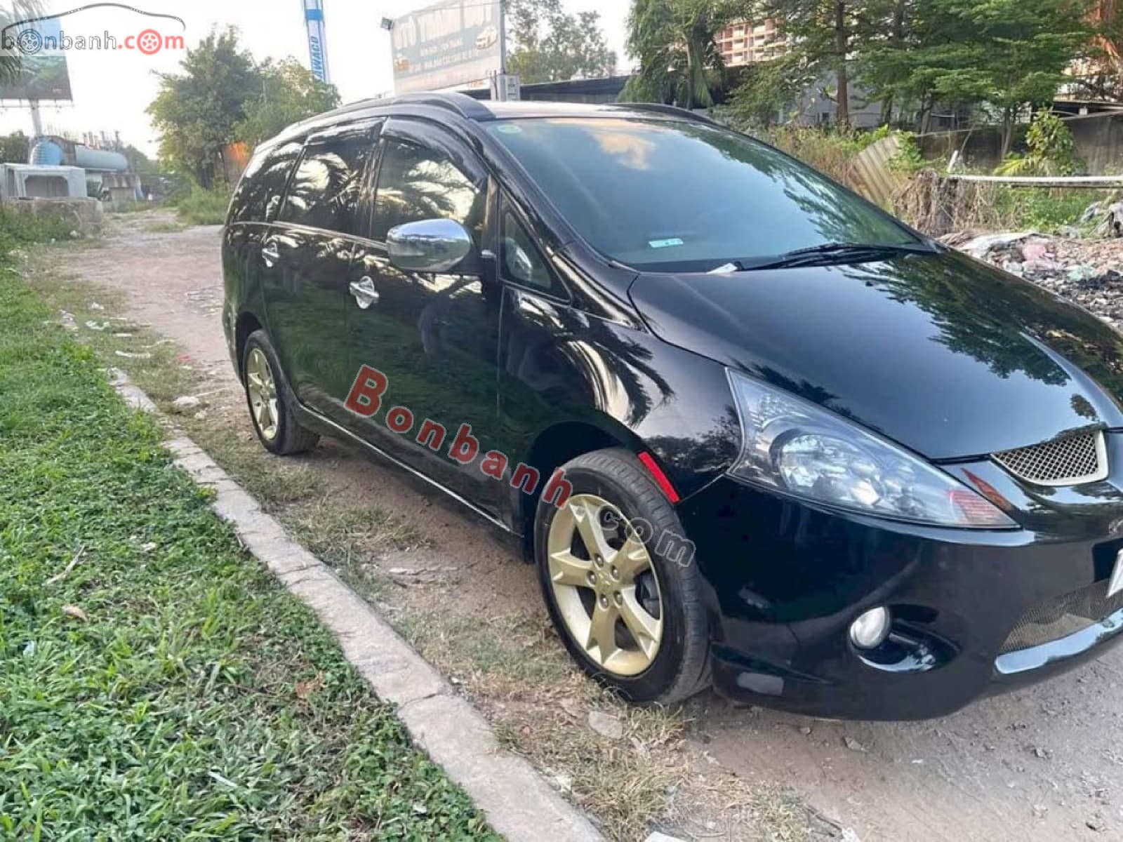 2009 Mitsubishi Grandis 2.4 AT - ảnh nhỏ 2