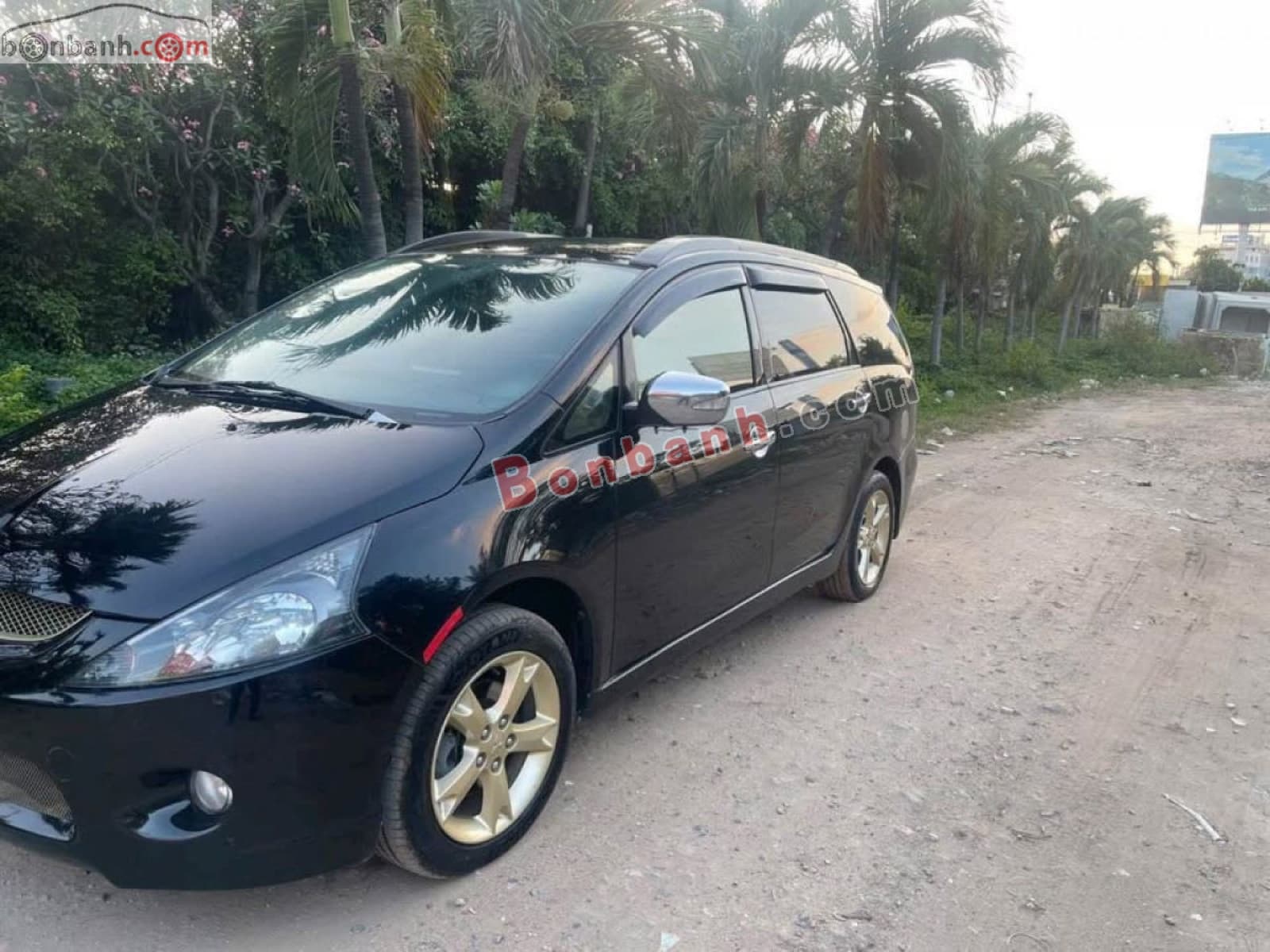 2009 Mitsubishi Grandis 2.4 AT - ảnh nhỏ 3