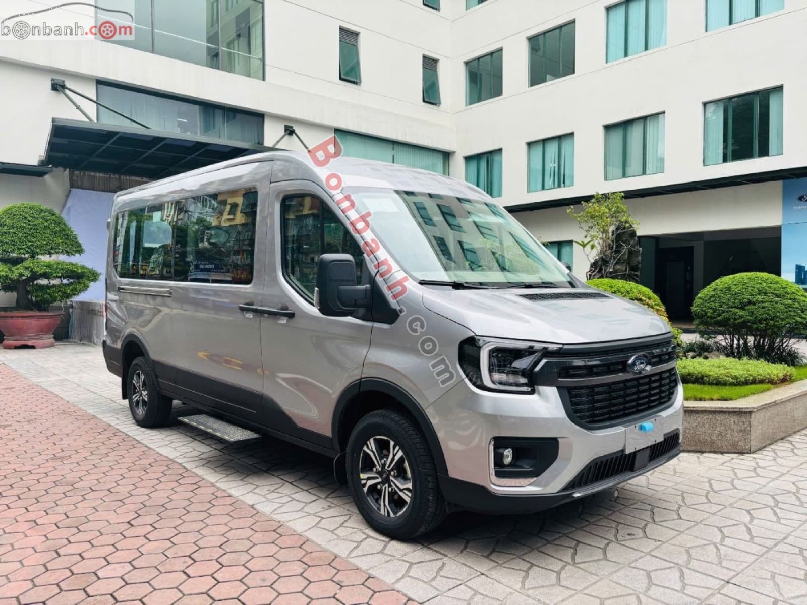 2026 Ford Transit Premium