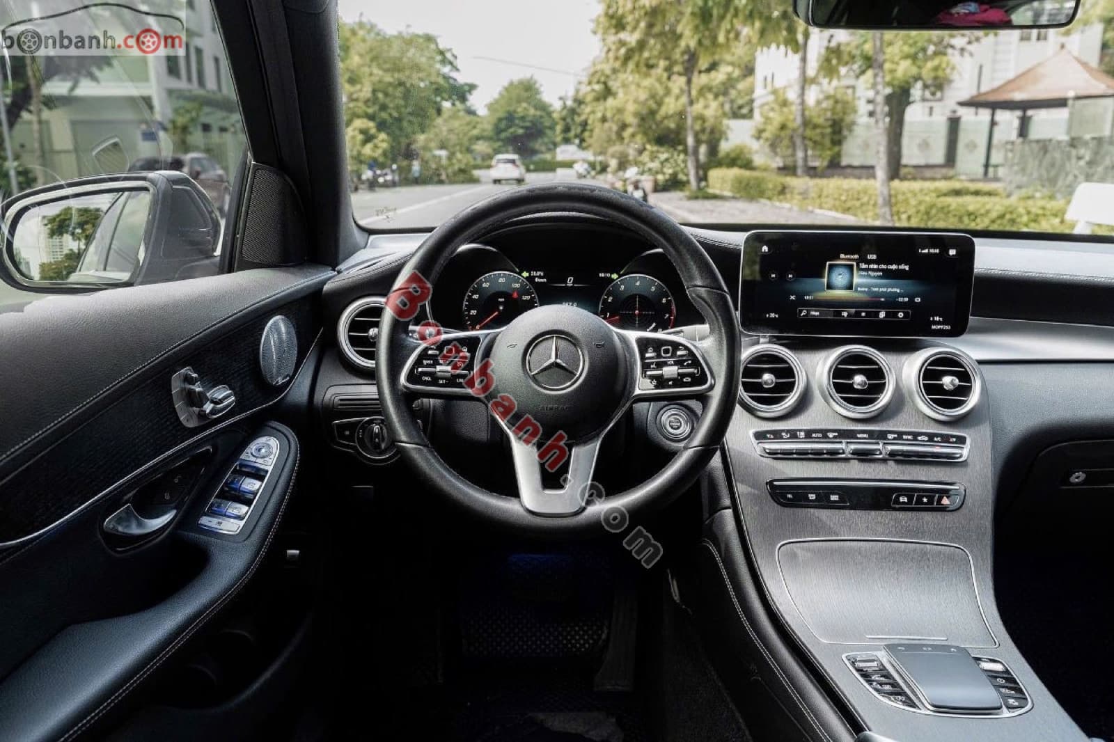 2021 Mercedes-Benz GLC 300 4Matic - ảnh nhỏ 10