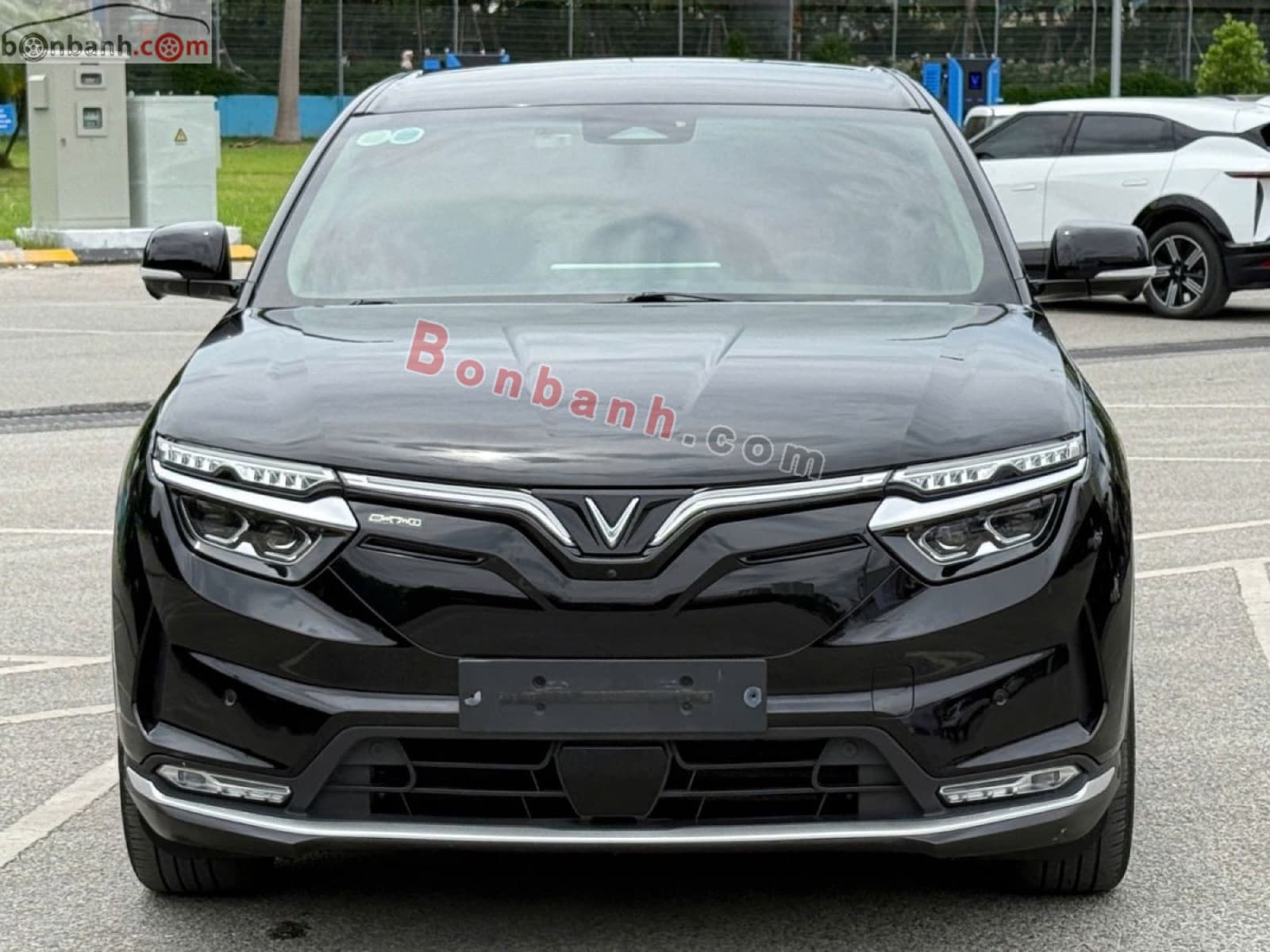 2024 VinFast VF8 Eco AWD